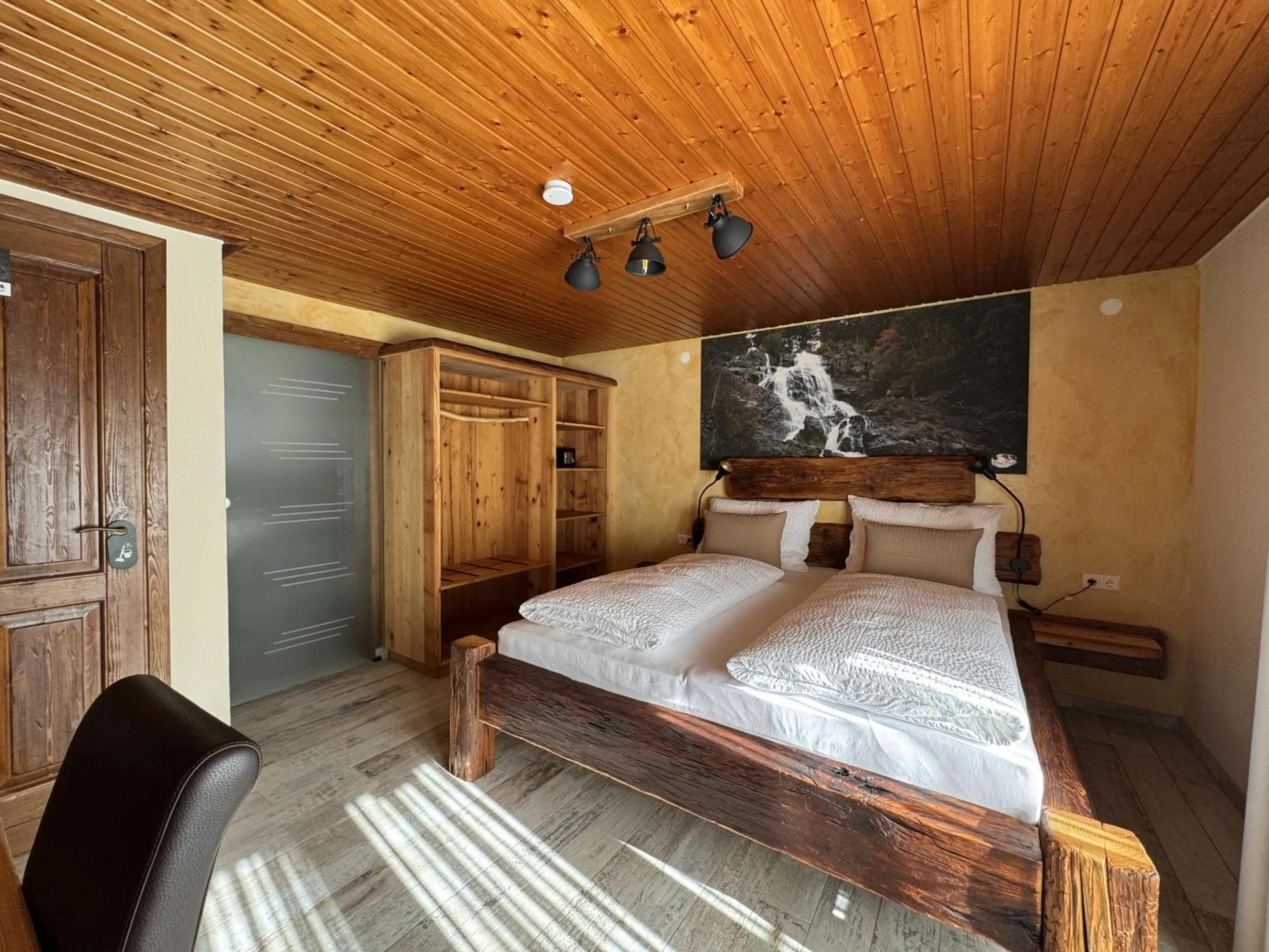 Bedroom, Bed in Black Forest Hotel Todtnau