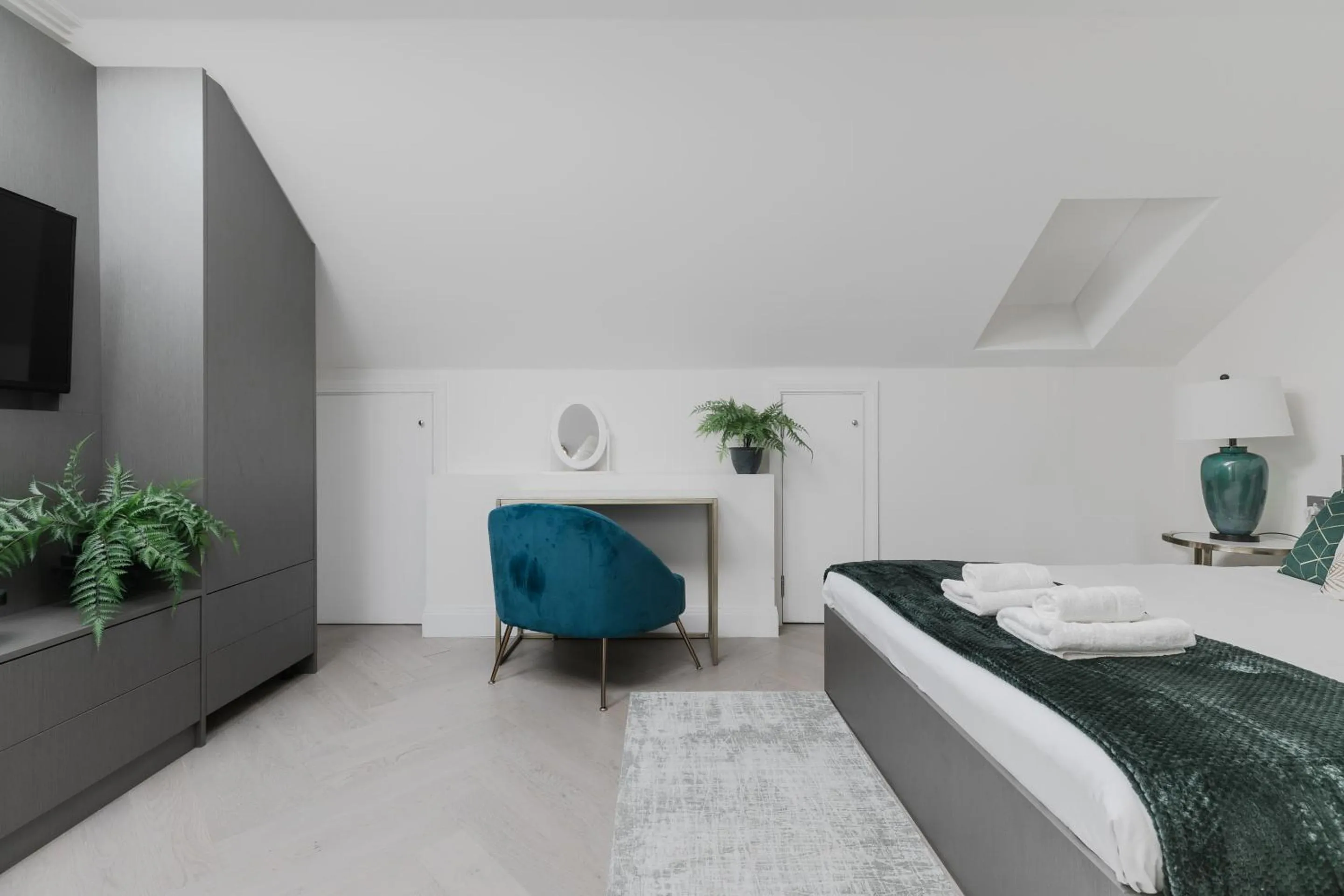 Bedroom, Bed in Modern Apartments Near Harrods and the Science Museum