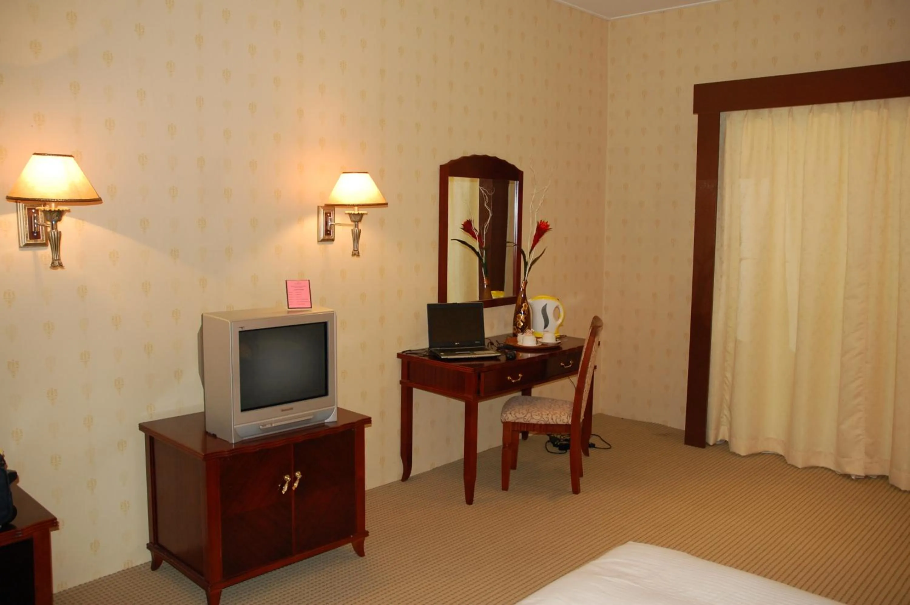 TV and multimedia in Hotel Felda Residence Sahabat