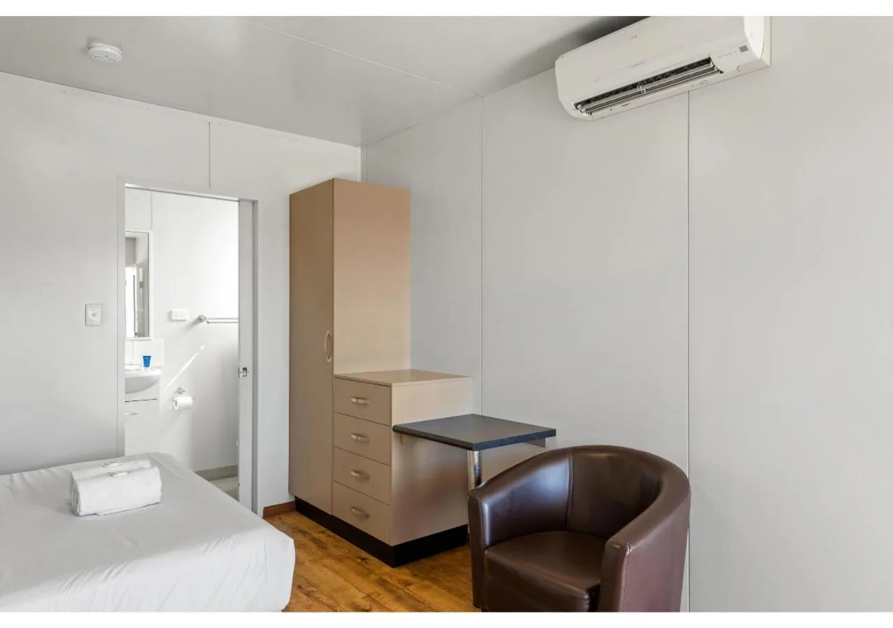 Photo of the whole room, Bed in Discovery Parks - Mackay