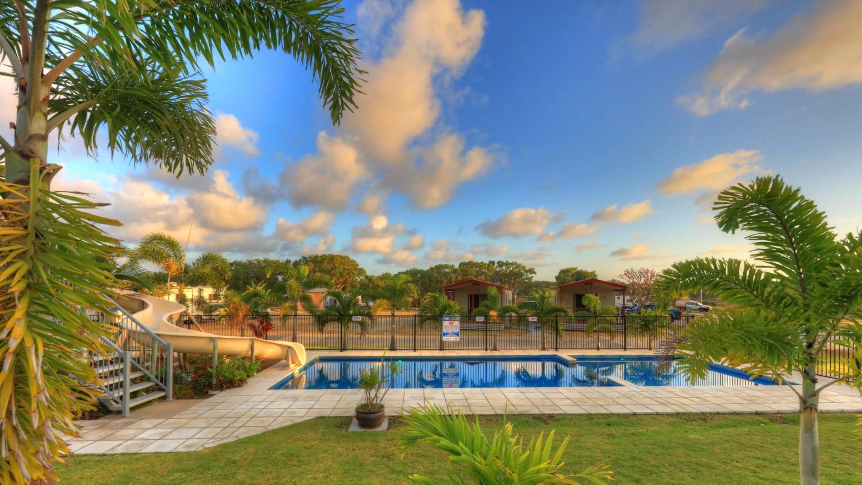 Swimming pool in Discovery Parks - Mackay