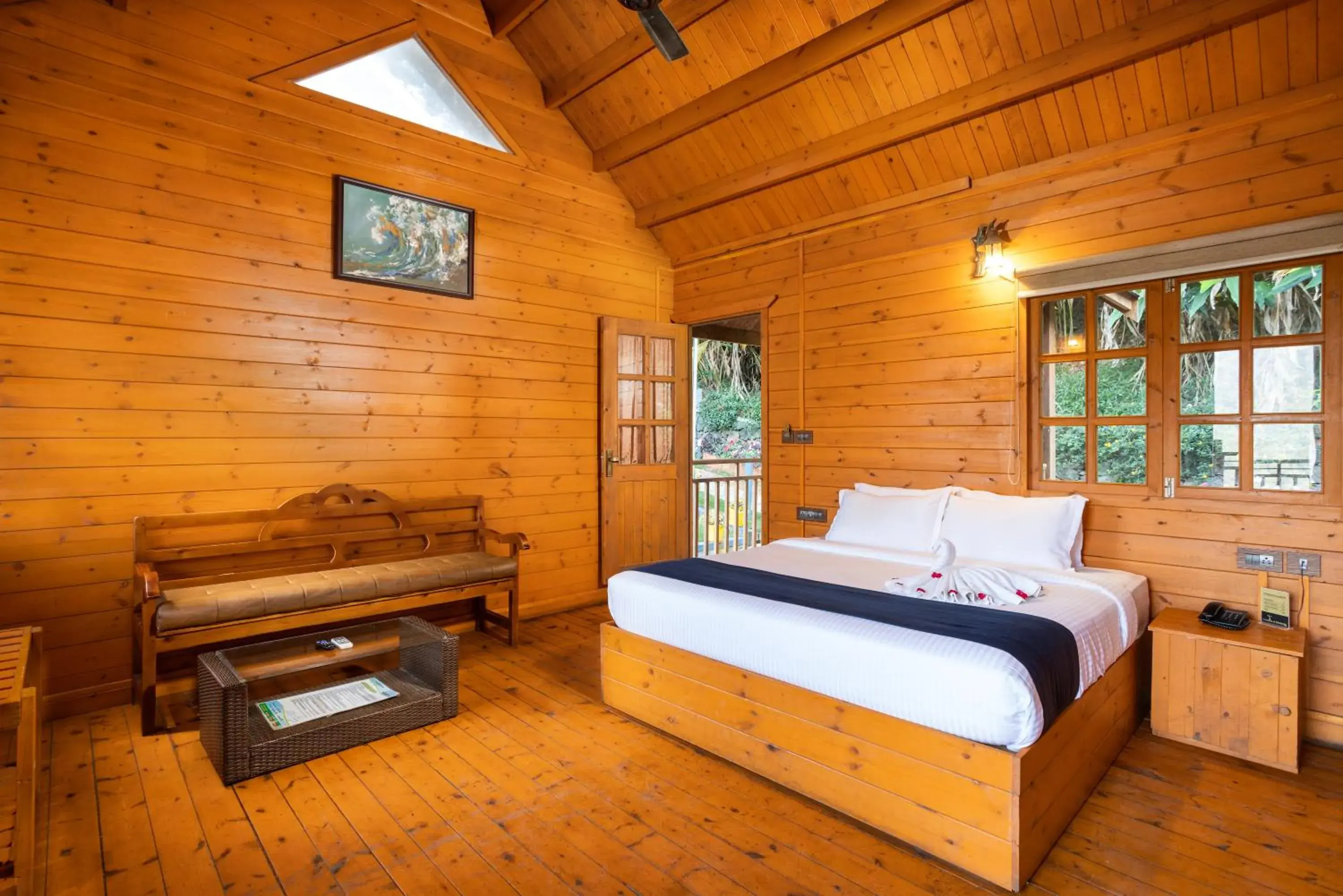 VALLEY VIEW WOODEN HOUSE in Eterno Camellia & Elettaria Resort with Pool VALLEY VIEW WOODEN HOUSE in Eterno Camellia & Elettaria Resort with Pool