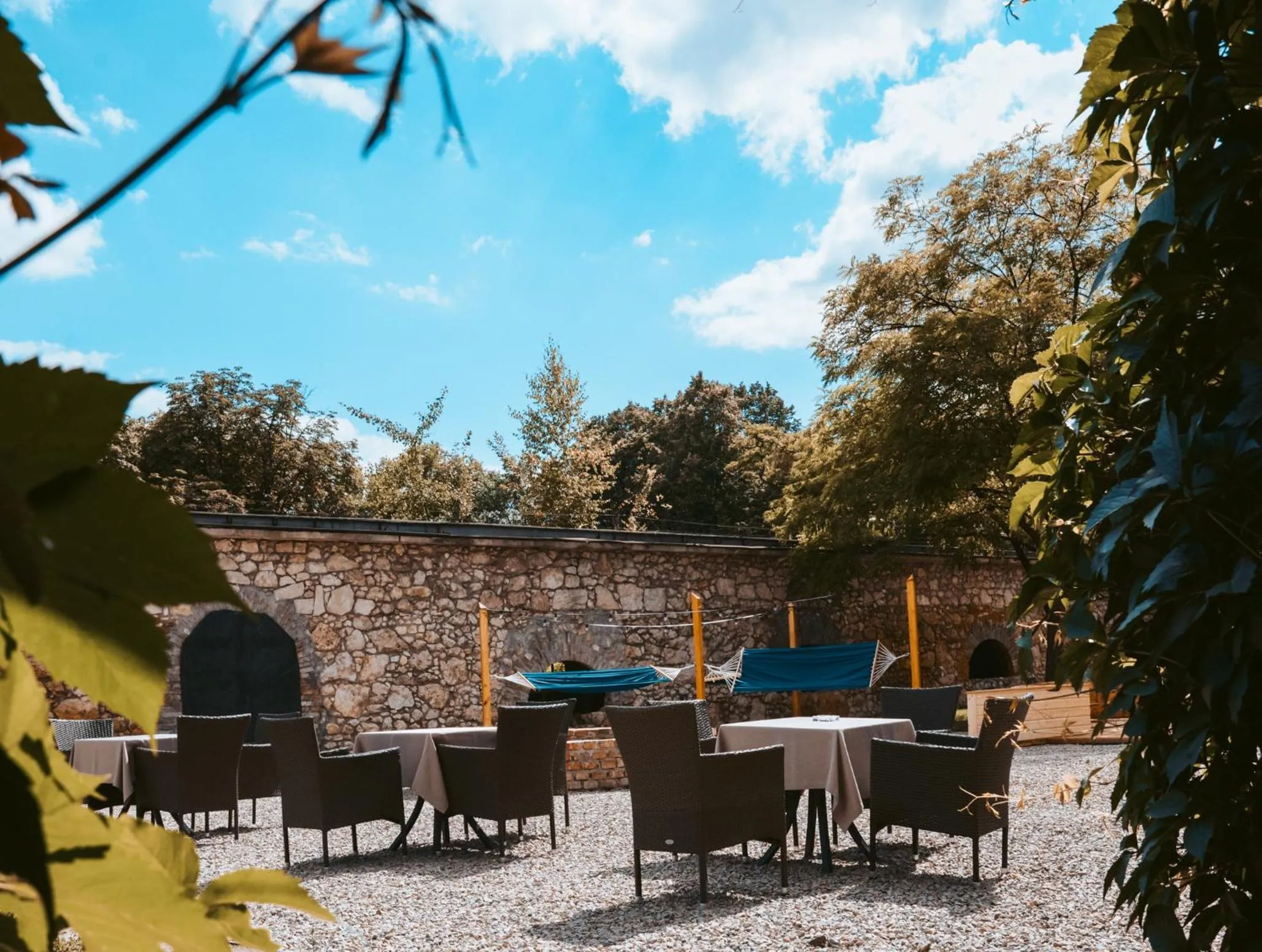 Restaurant/places to eat in Dwór w Tomaszowicach