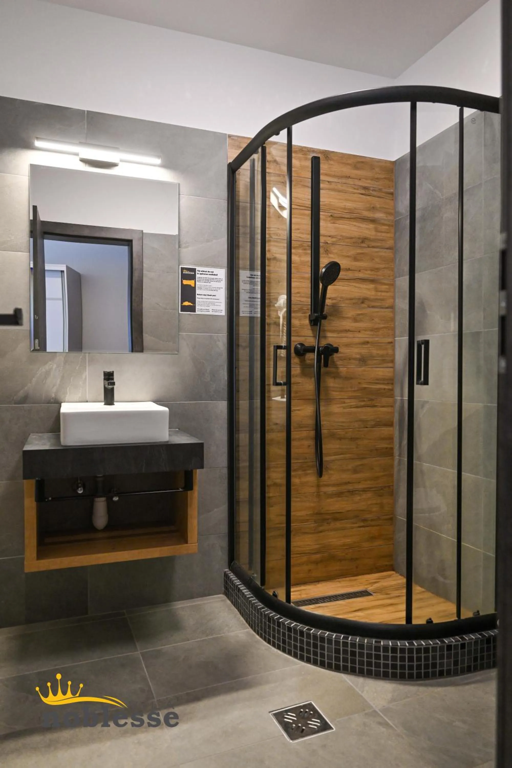 Shower in Vila Noblesse