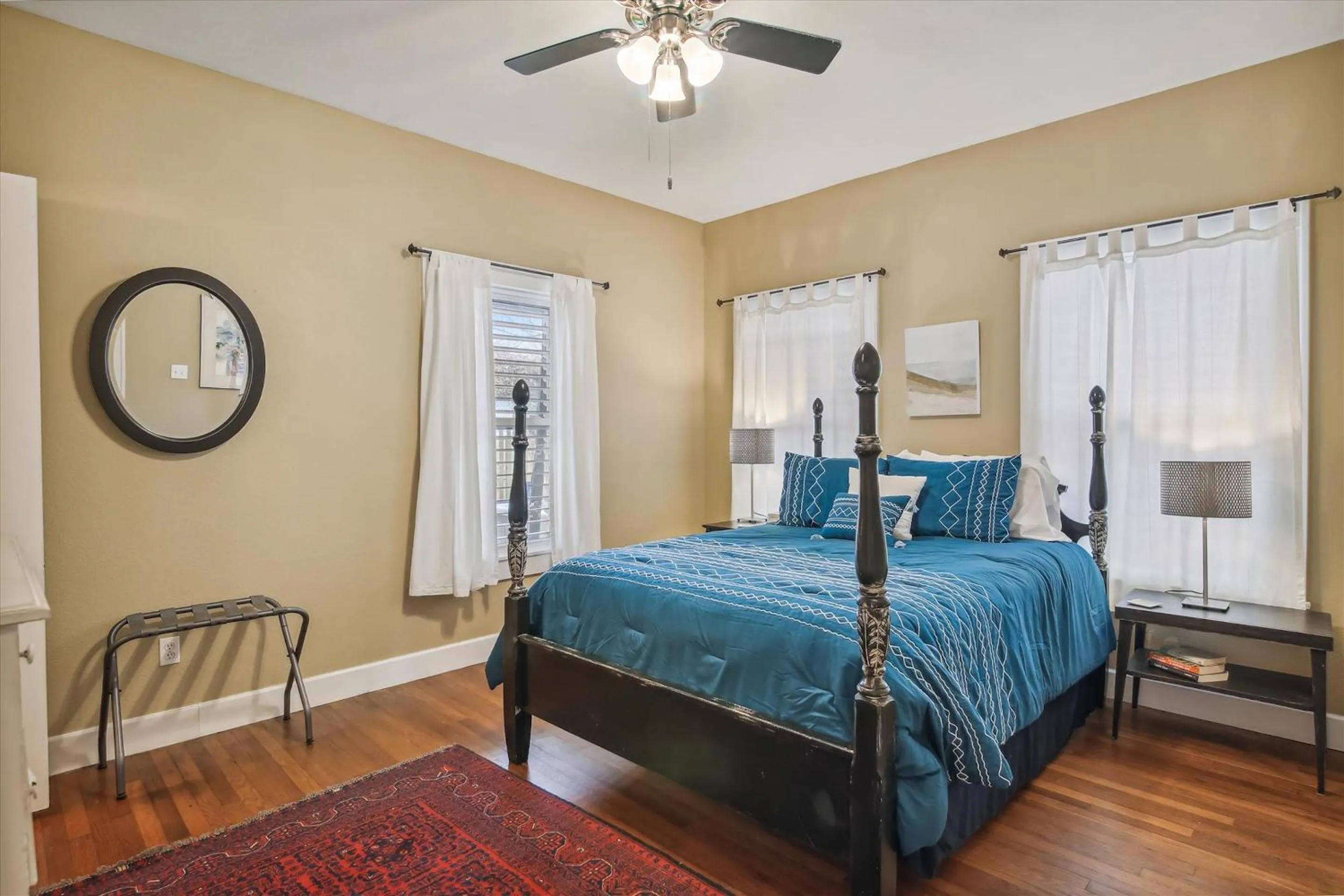 Property building, Bed in Endless Summer