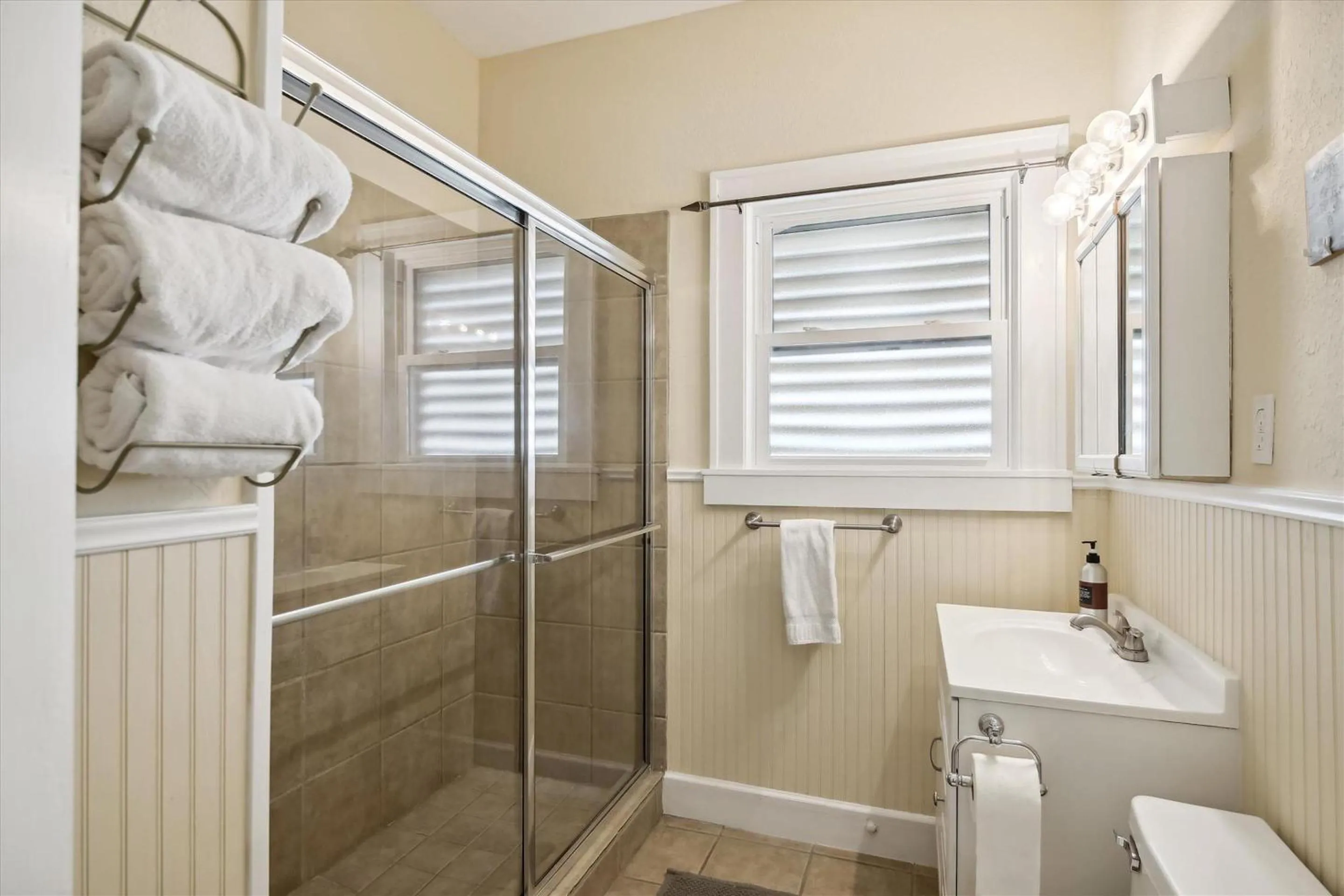 Property building in Endless Summer