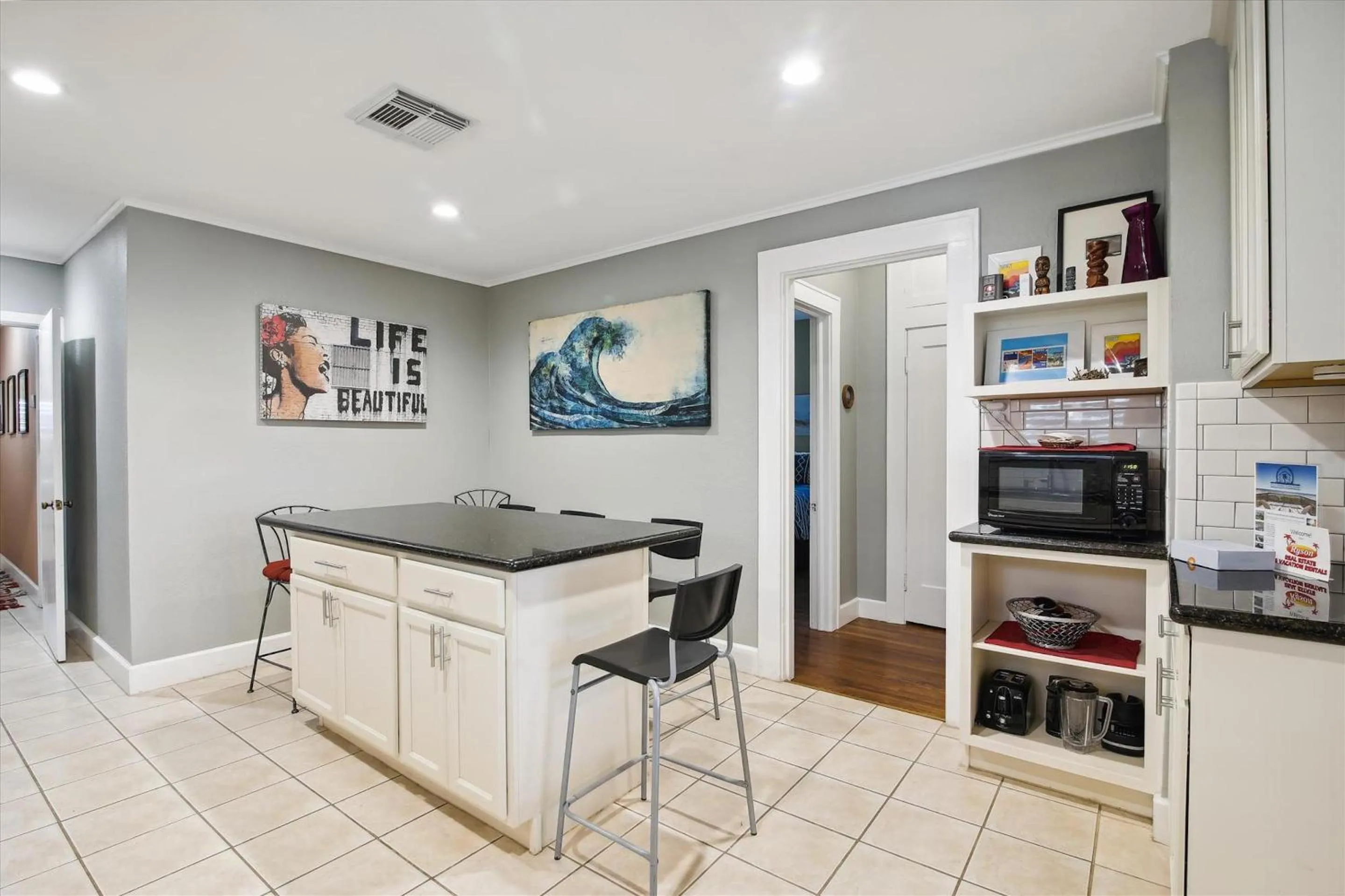 Property building in Endless Summer