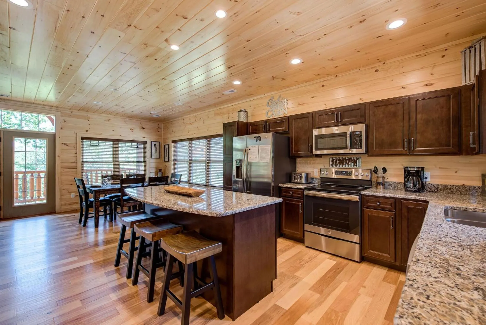 Kitchen or kitchenette in Smoky Haven