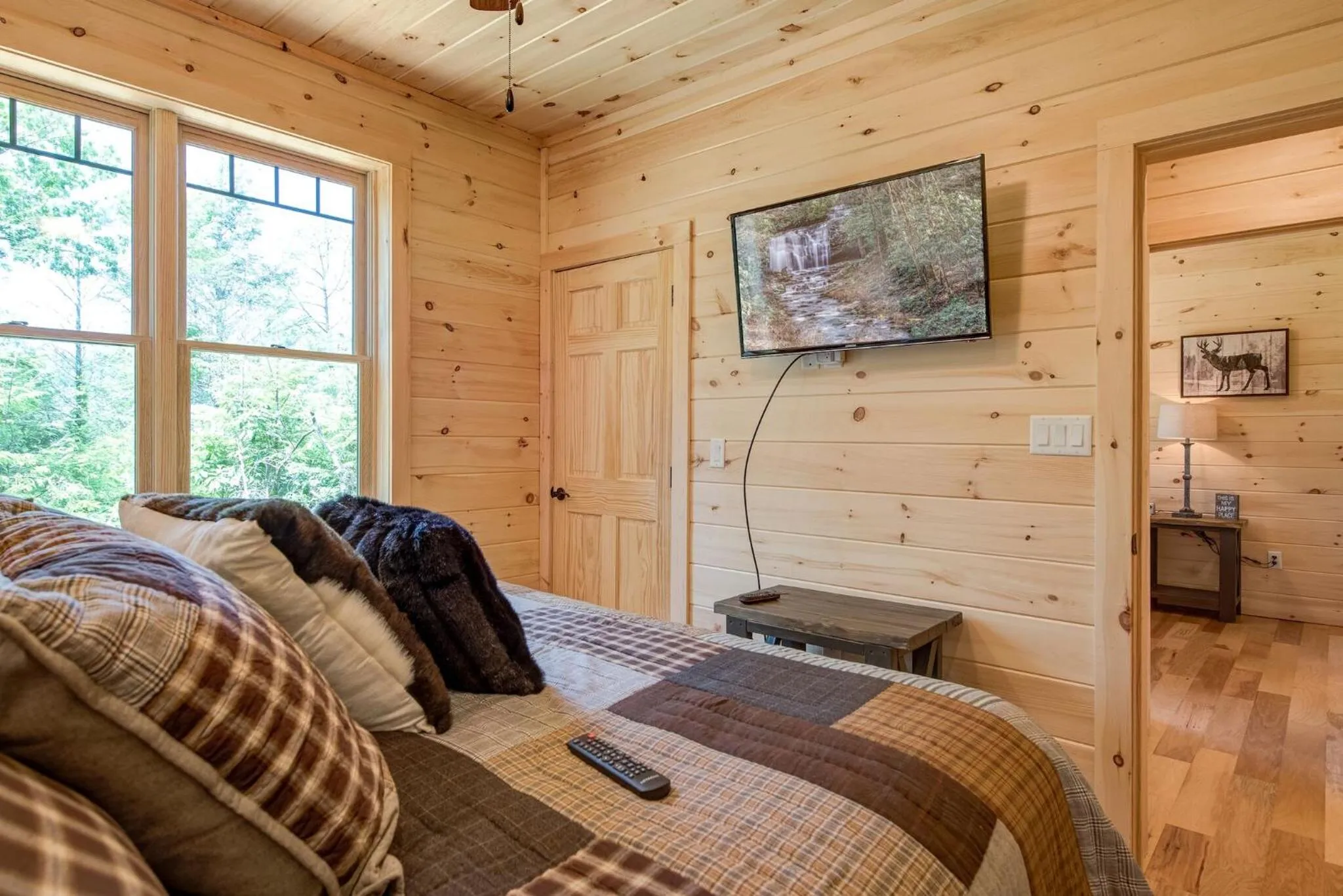 Property building, Bed in Smoky Haven