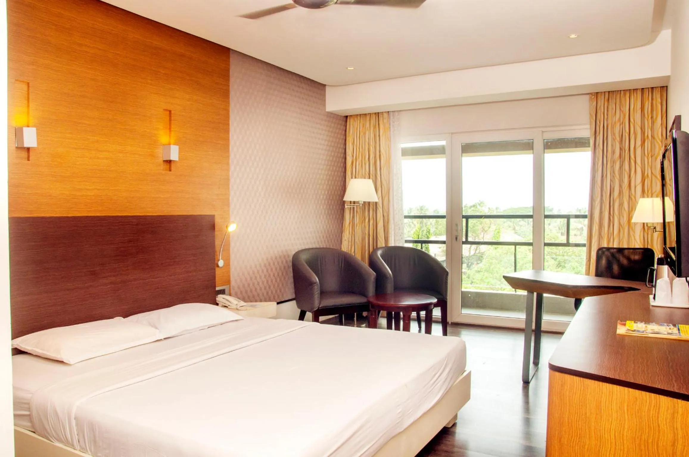 Photo of the whole room, Bed in Hotel Indraprastha