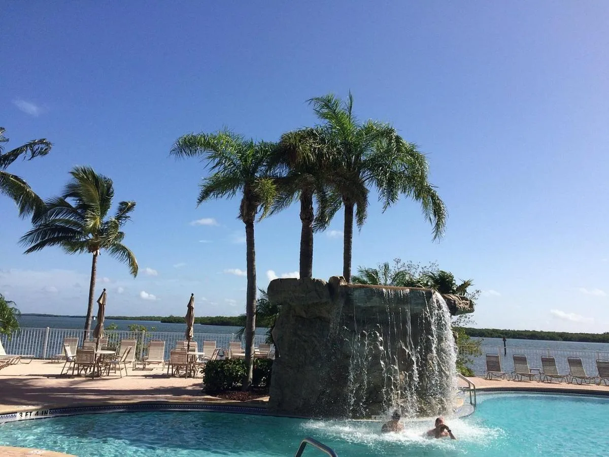 Lovers Key Resort 1105