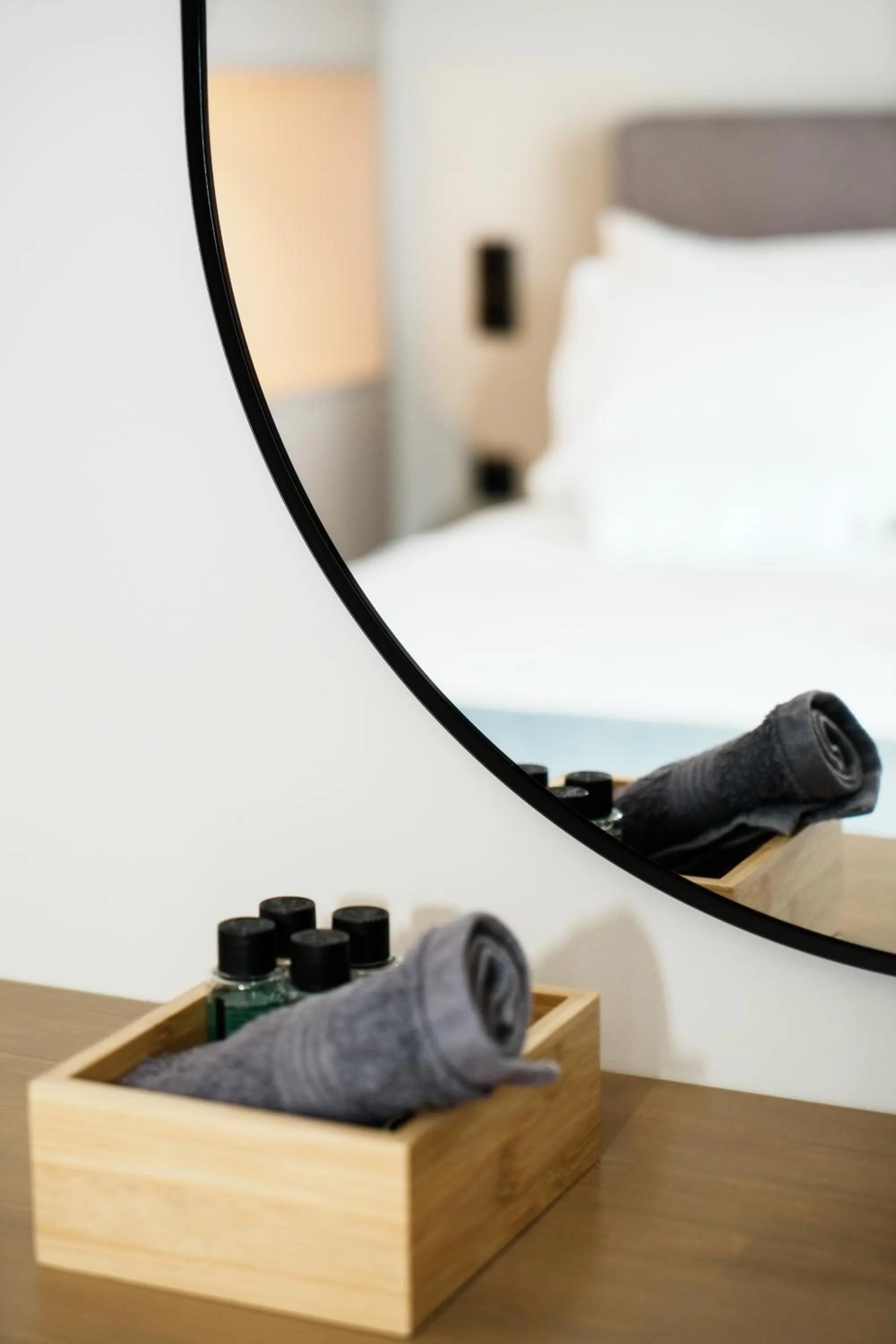 Bedroom, Bed in Vardians Villas & Suites