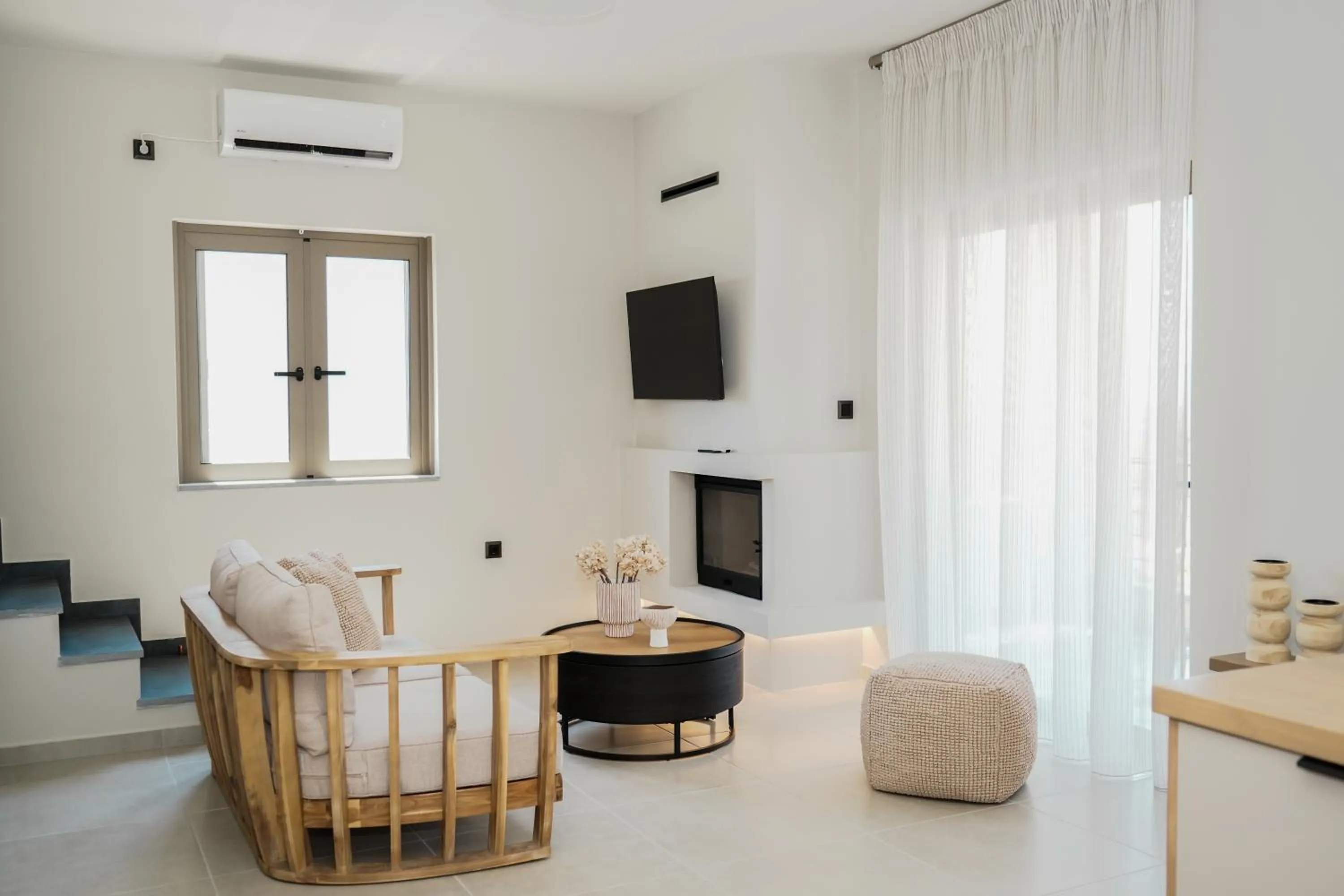 Living room in Vardians Villas & Suites