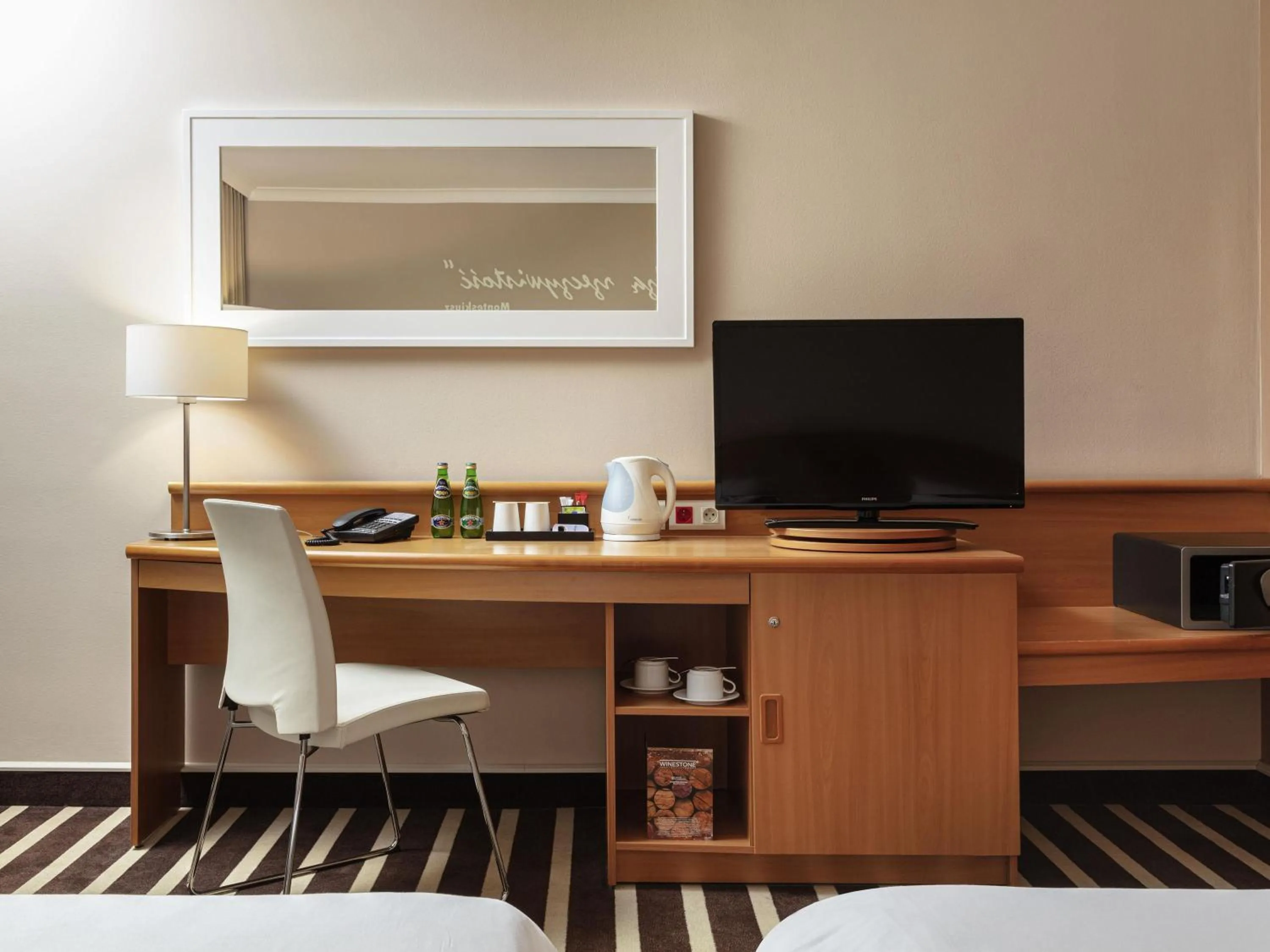 Bedroom in Novotel Poznan Centrum