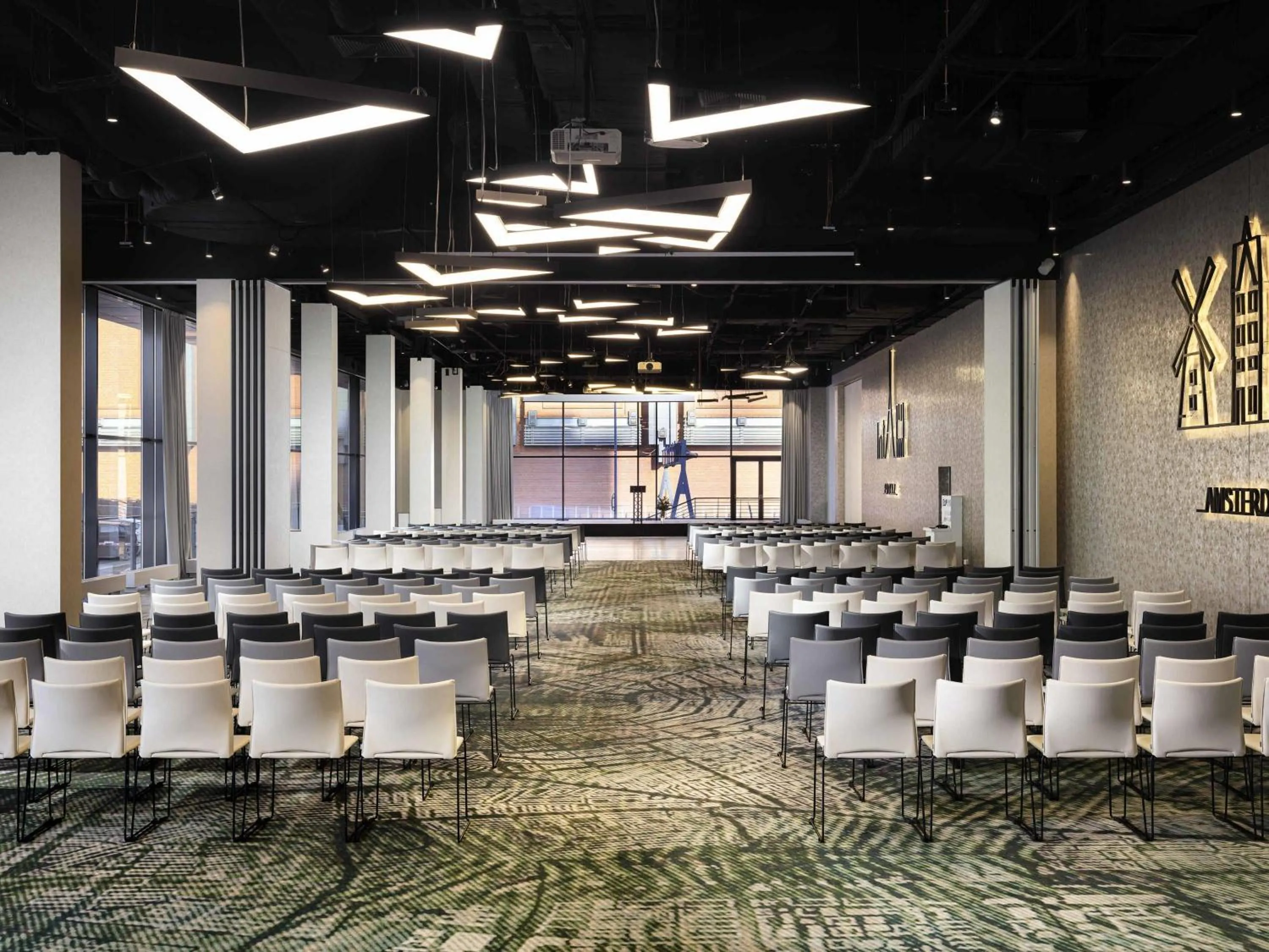 Meeting/conference room in Novotel Poznan Centrum