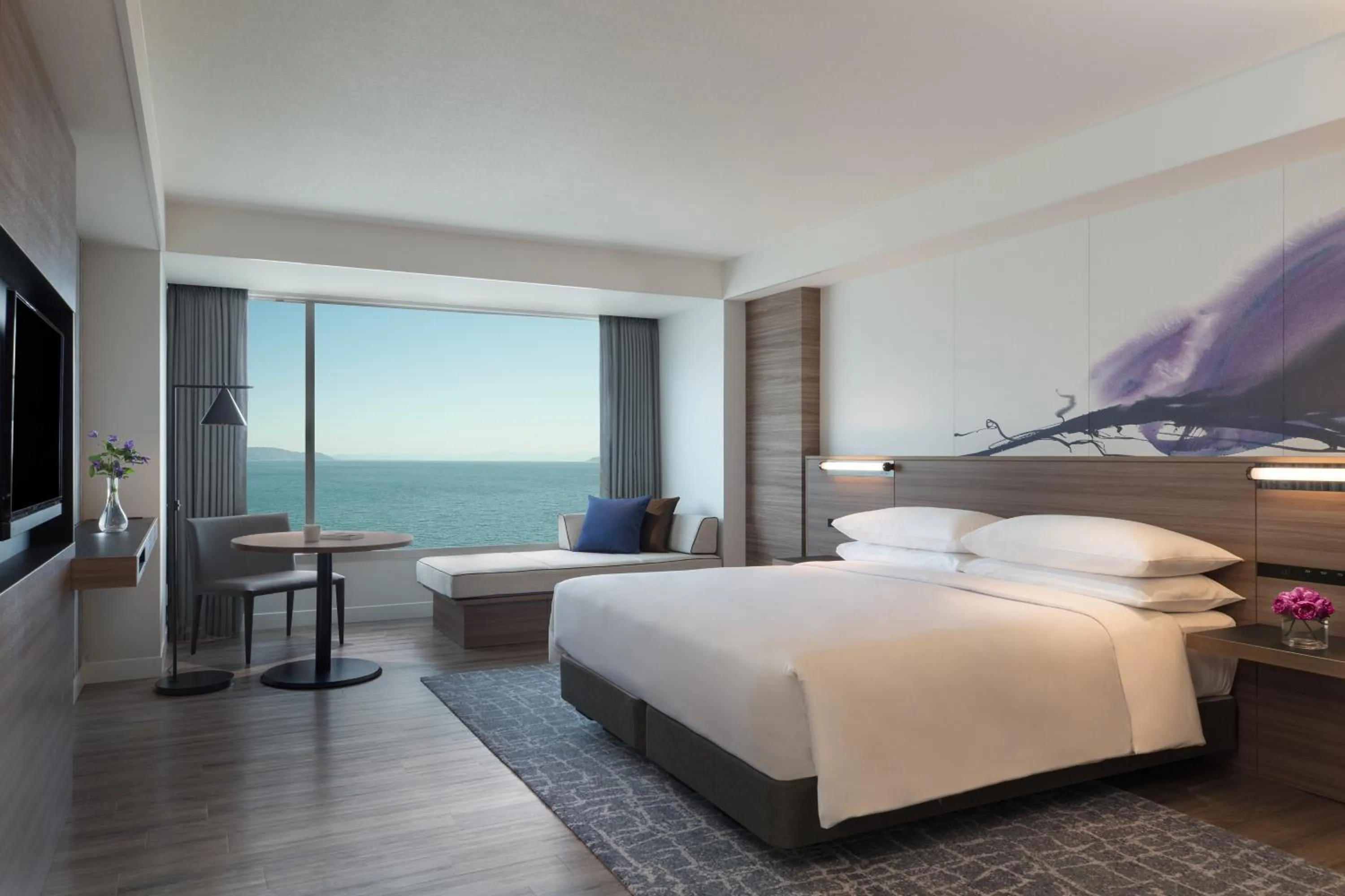 Photo of the whole room, Bed in Lake Biwa Marriott Hotel