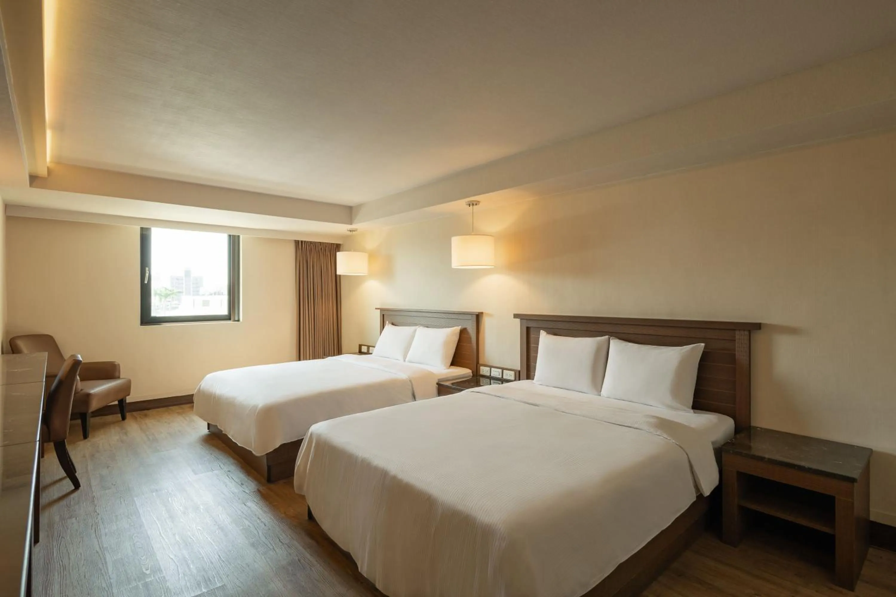 View (from property/room), Bed in Kindness Hotel - Yuanlin Branch