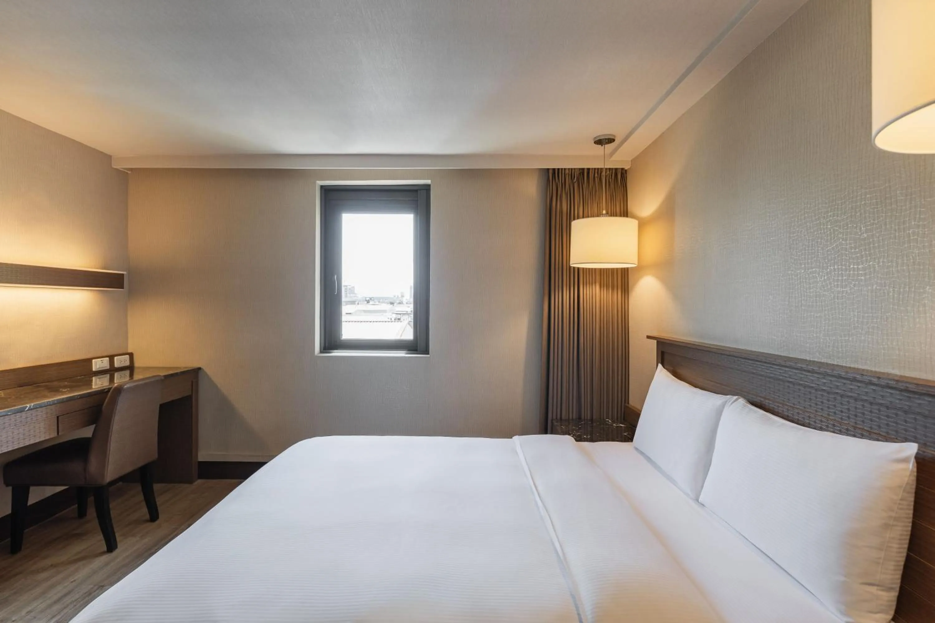 Coffee/tea facilities, Bed in Kindness Hotel - Yuanlin Branch