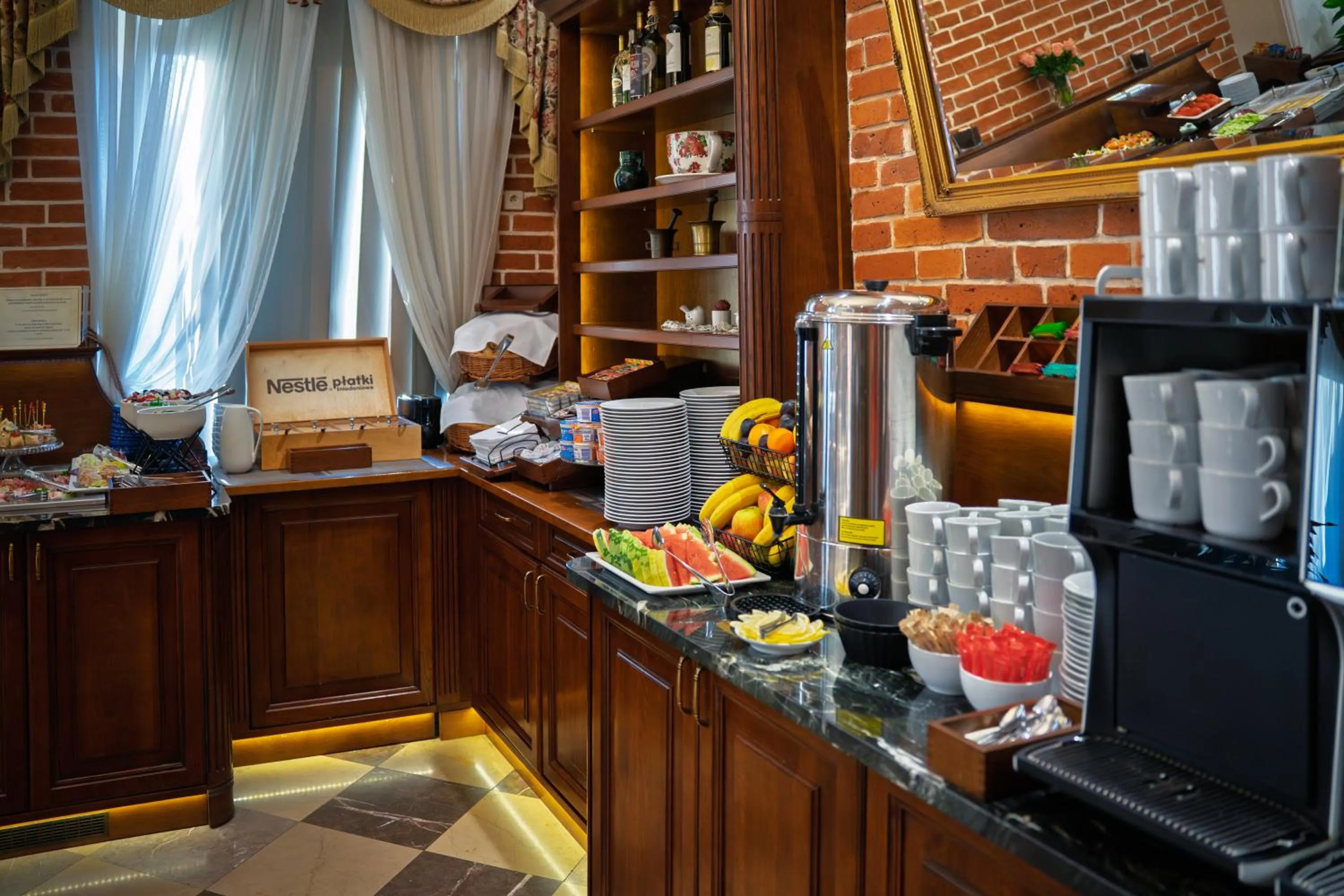 Breakfast in Hotel Polonia