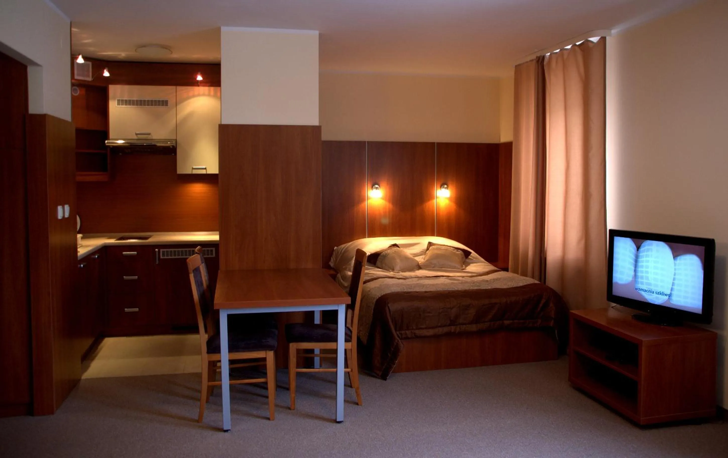 Bedroom, Bed in Warsaw Apartments Magnolie