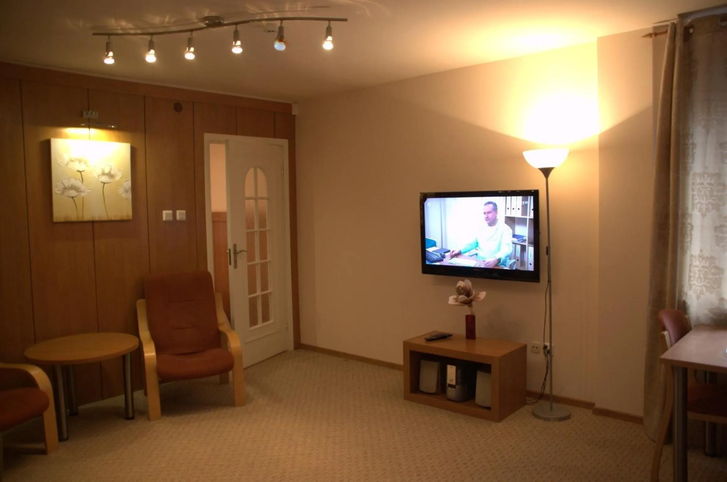 TV and multimedia in Warsaw Apartments Magnolie