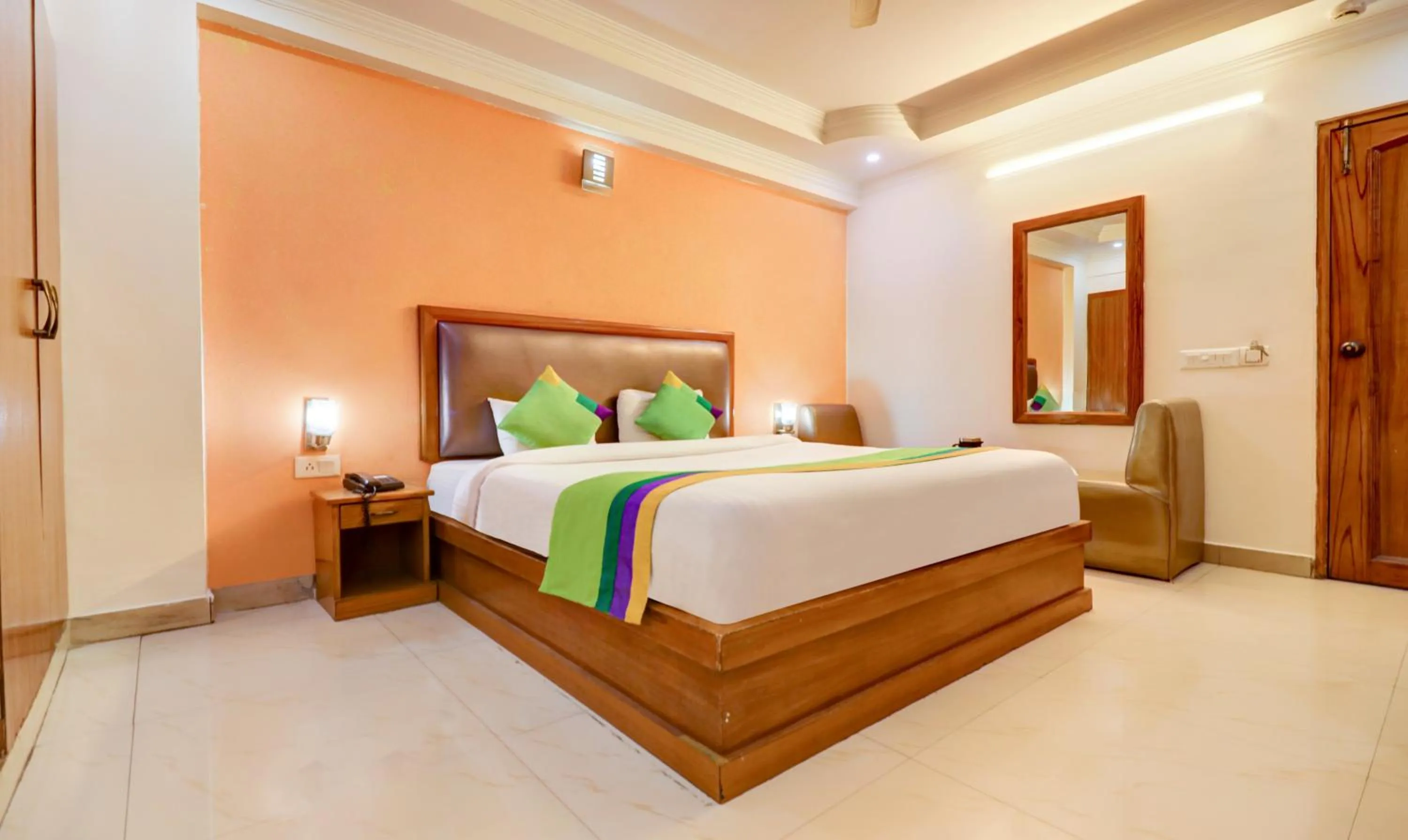 Bed in Treebo Calista, Patel Nagar