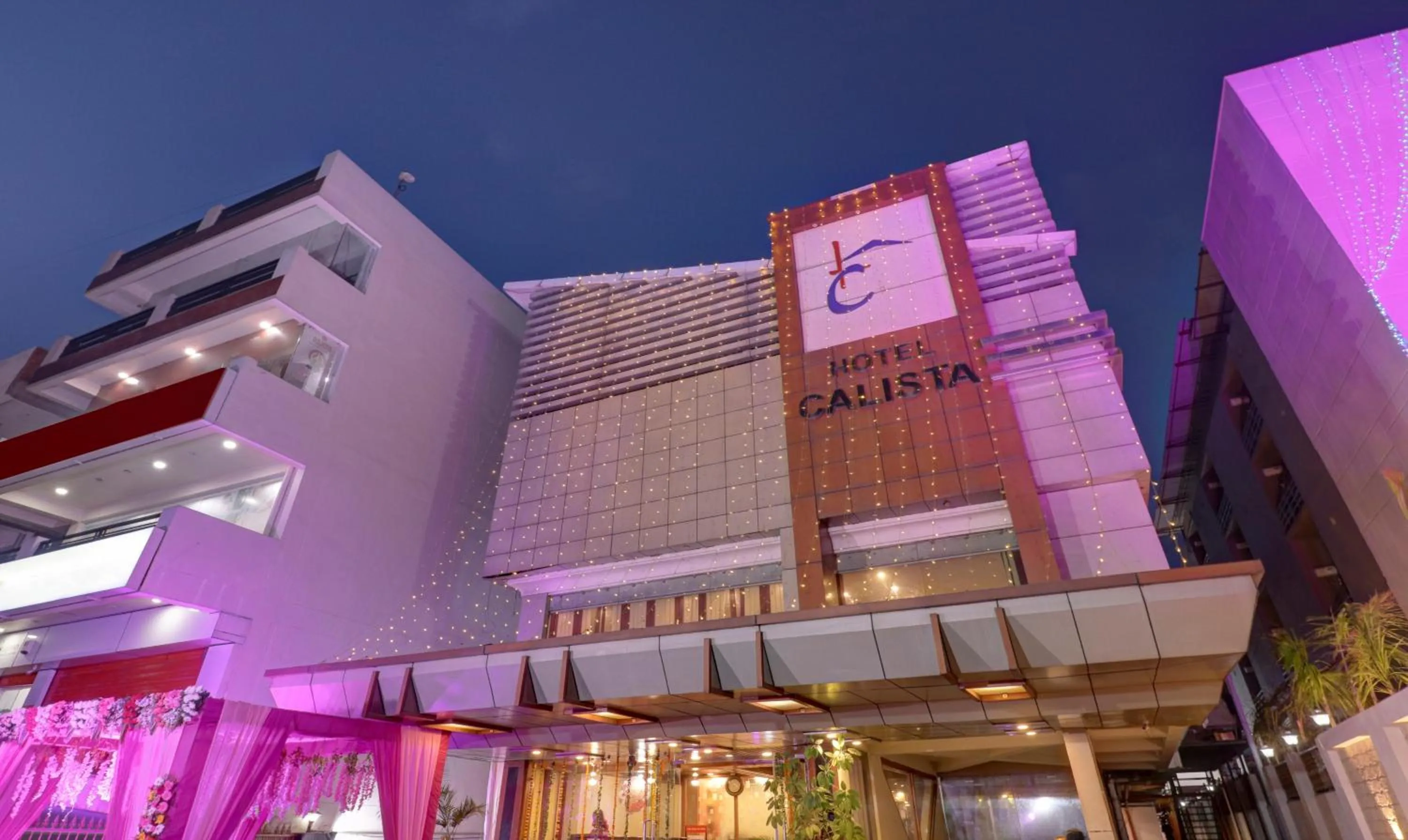 Property building in Treebo Calista, Patel Nagar