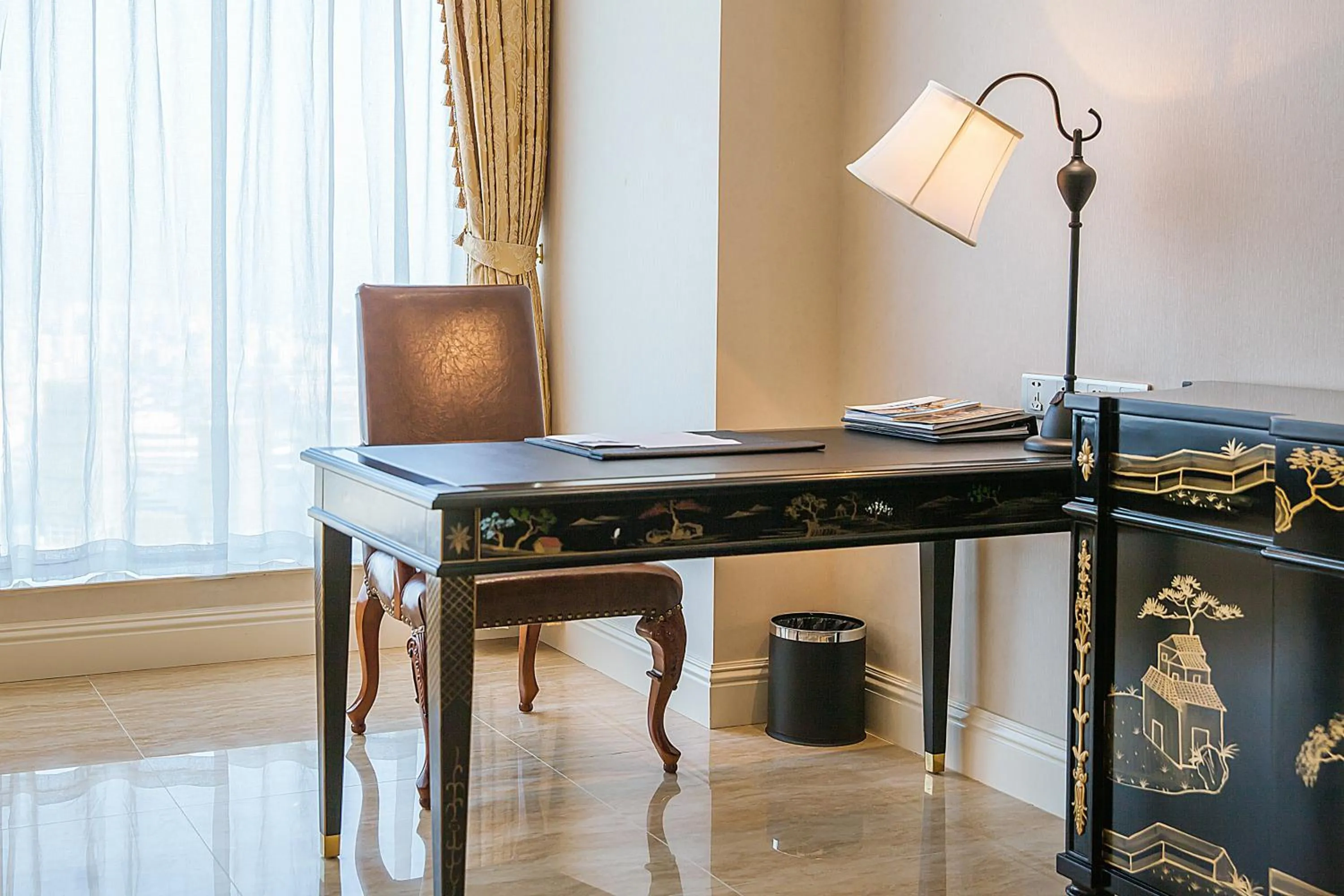 Seating area in Qingdao Jianxin International Hotel