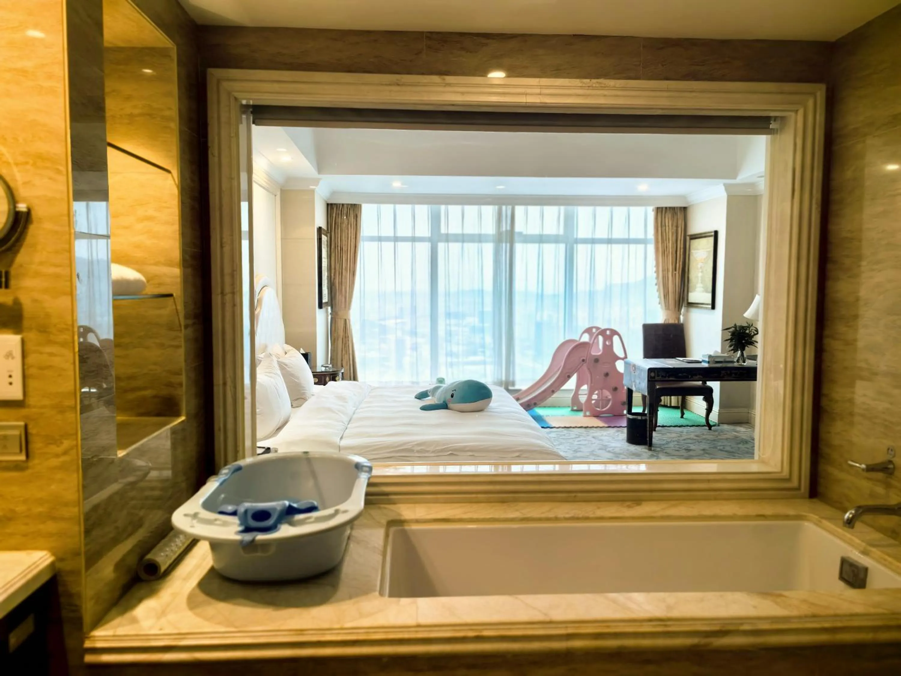 Bath in Qingdao Jianxin International Hotel