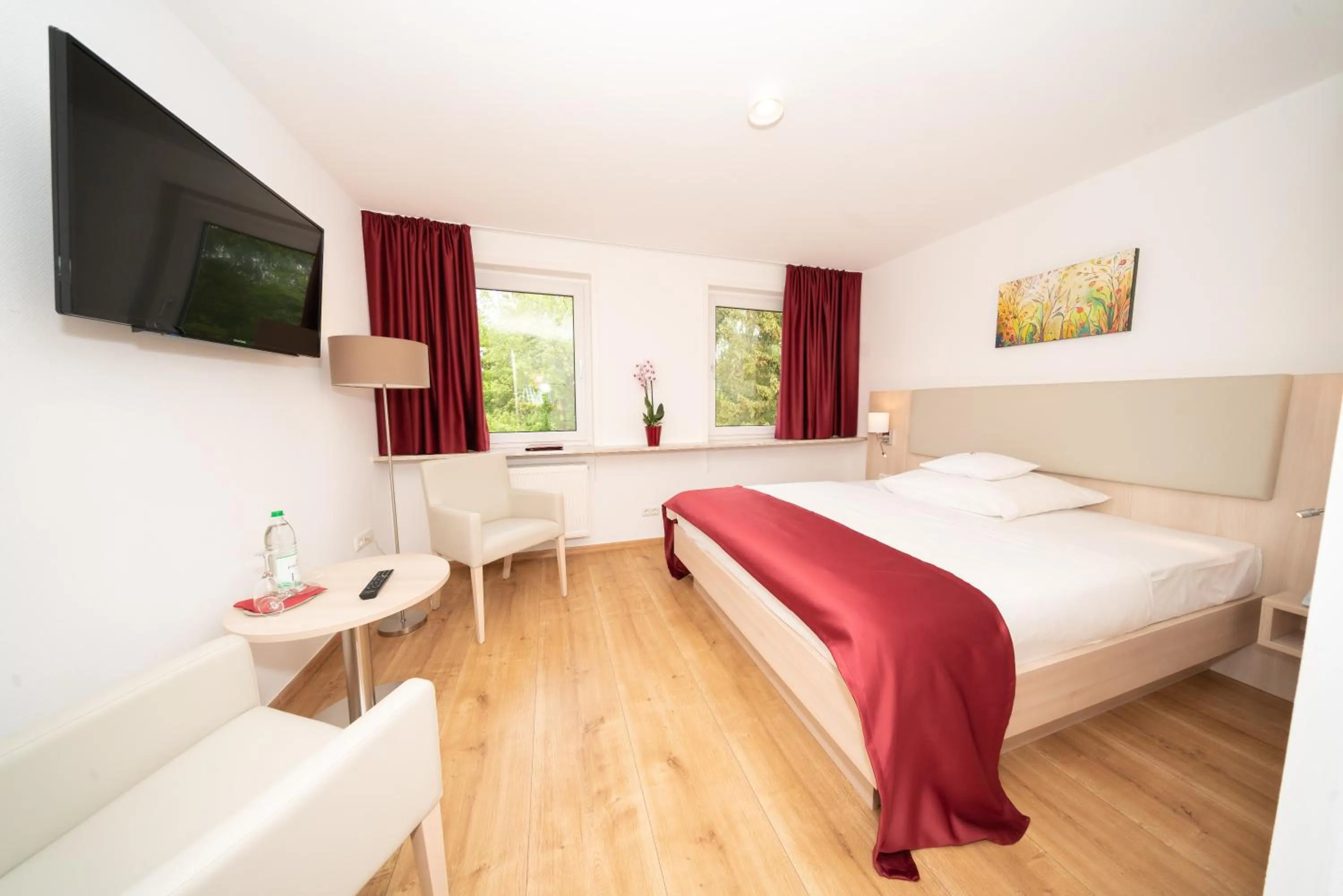 Photo of the whole room, Bed in Parkhotel Pyrmont