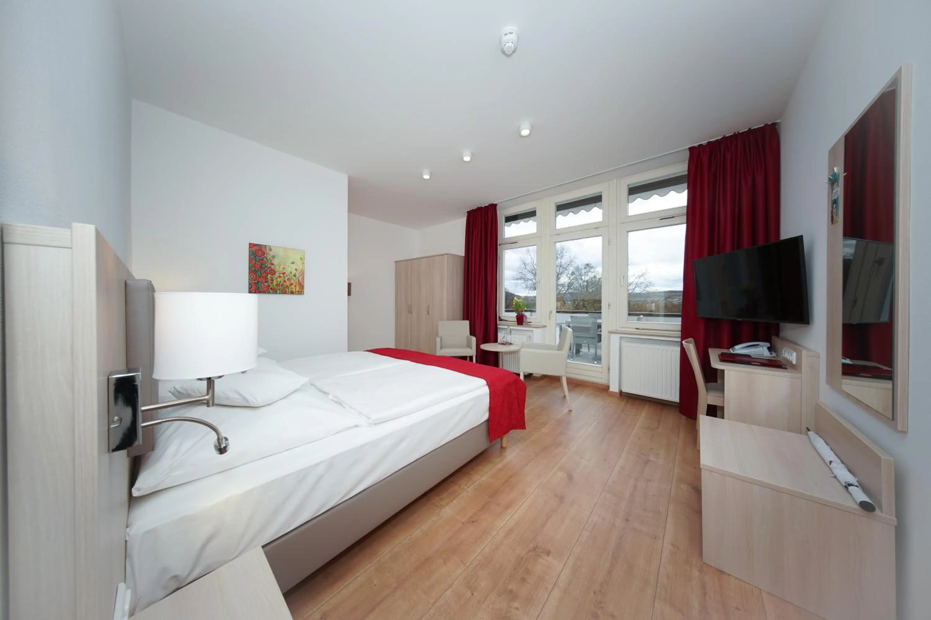 Photo of the whole room, Bed in Parkhotel Pyrmont