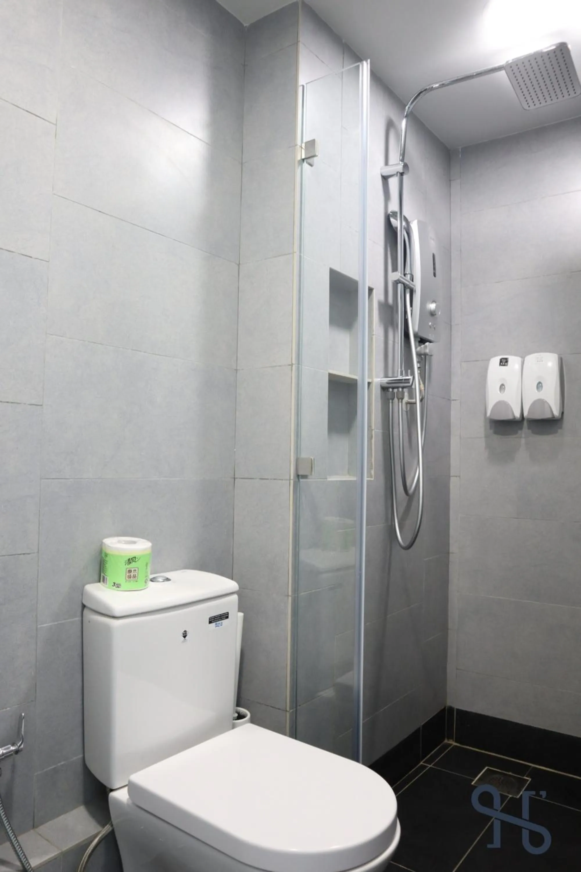 Shower in Homesuite' Home at Jesselton Quay