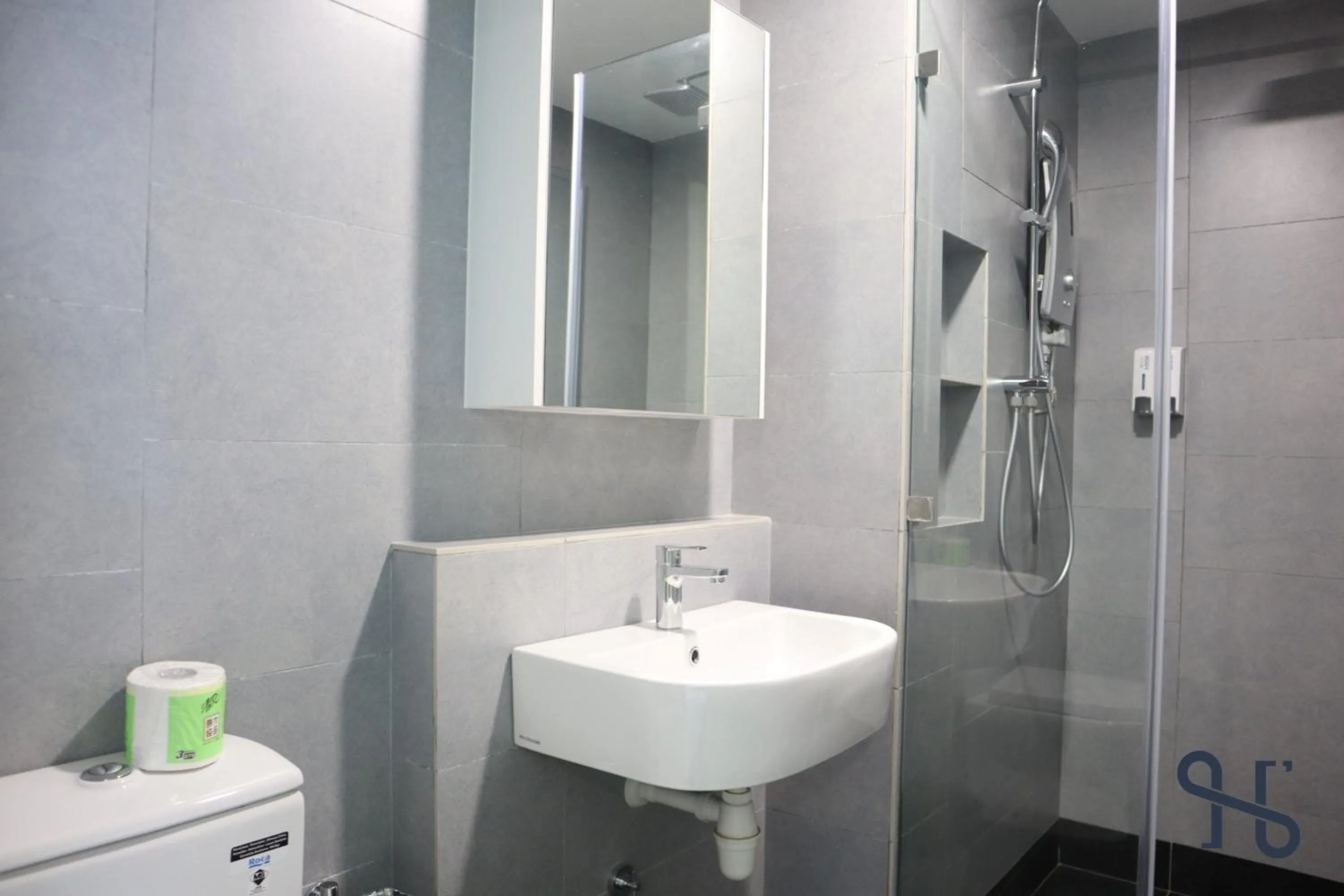 Shower in Homesuite' Home at Jesselton Quay