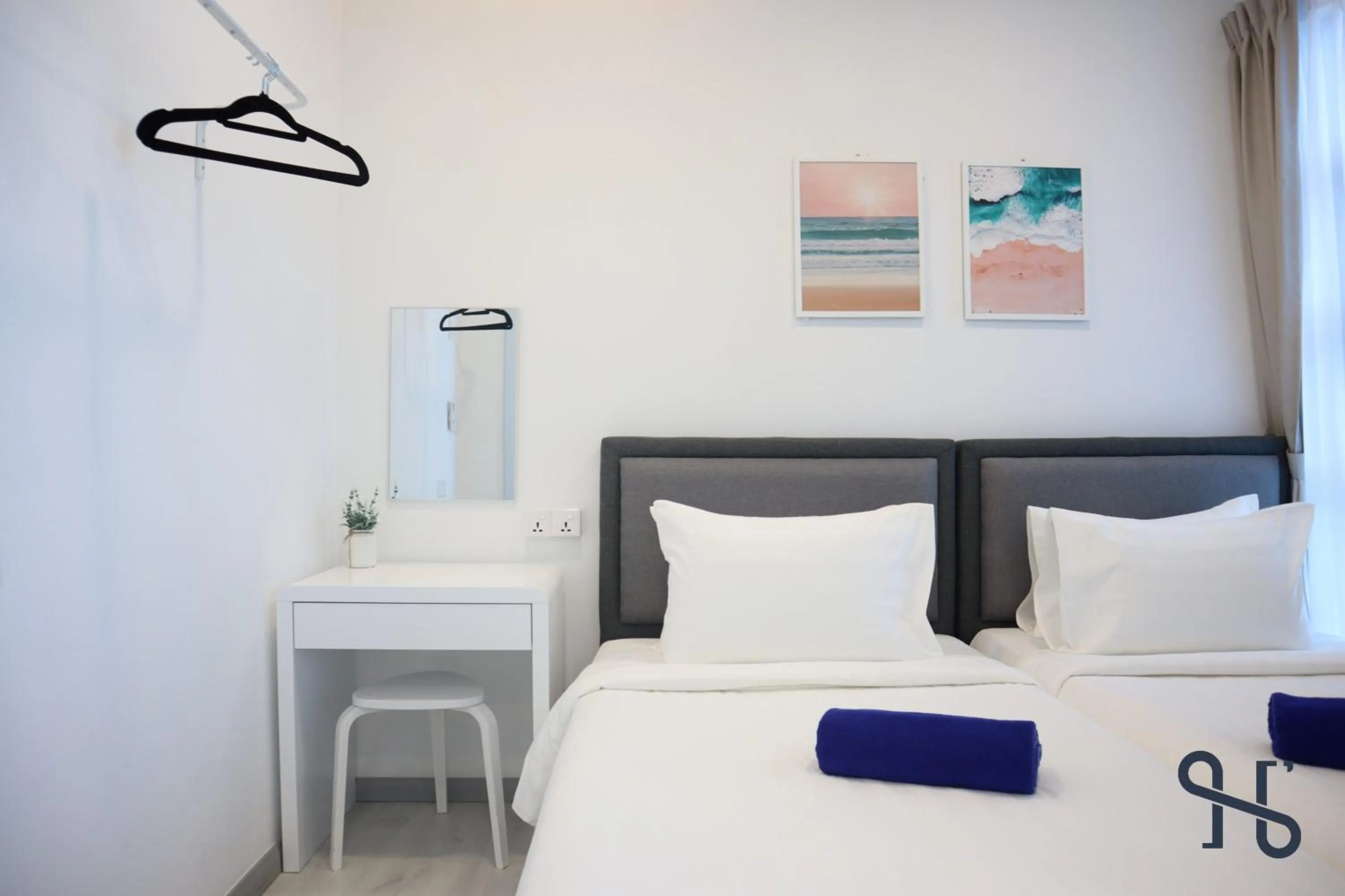 Bed in Homesuite' Home at Jesselton Quay