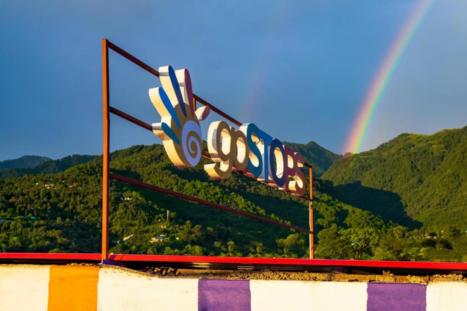 Natural landscape in goSTOPS Bir, Landing Site