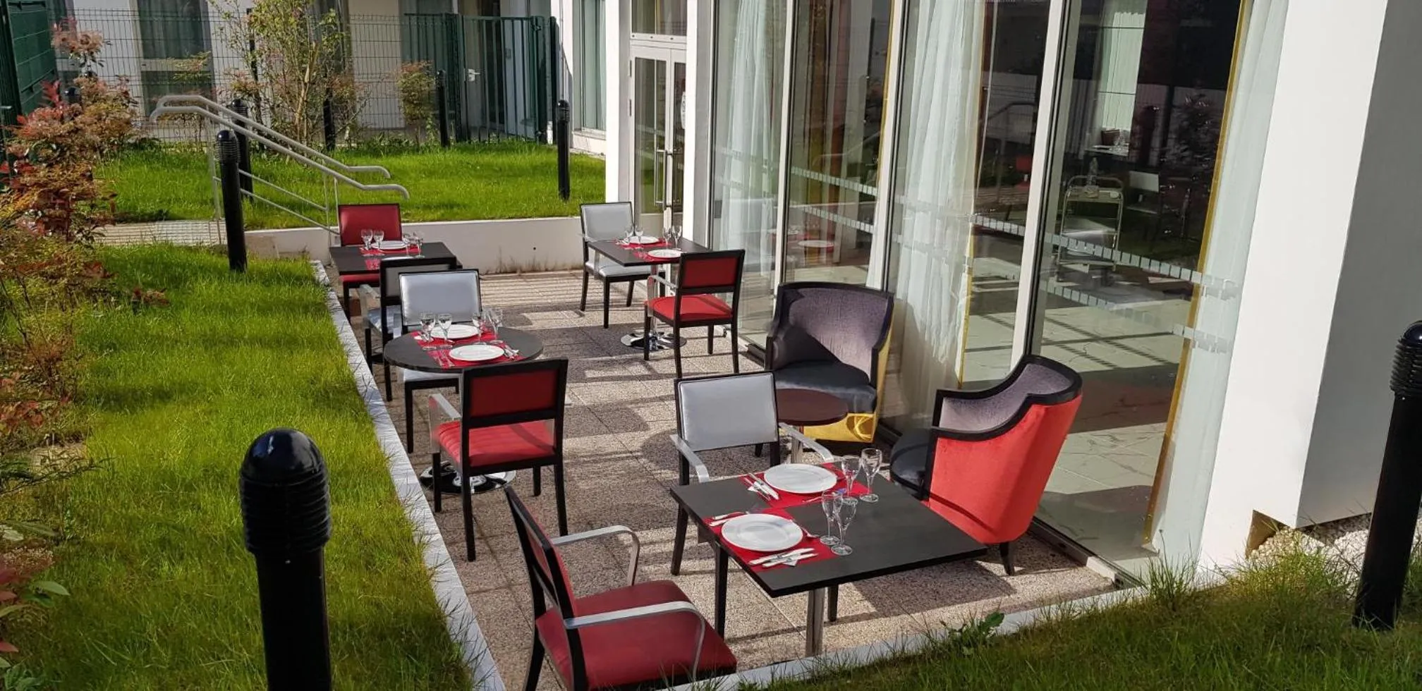 Patio in ZENAO MONTREUIL- Croix de Chavaux