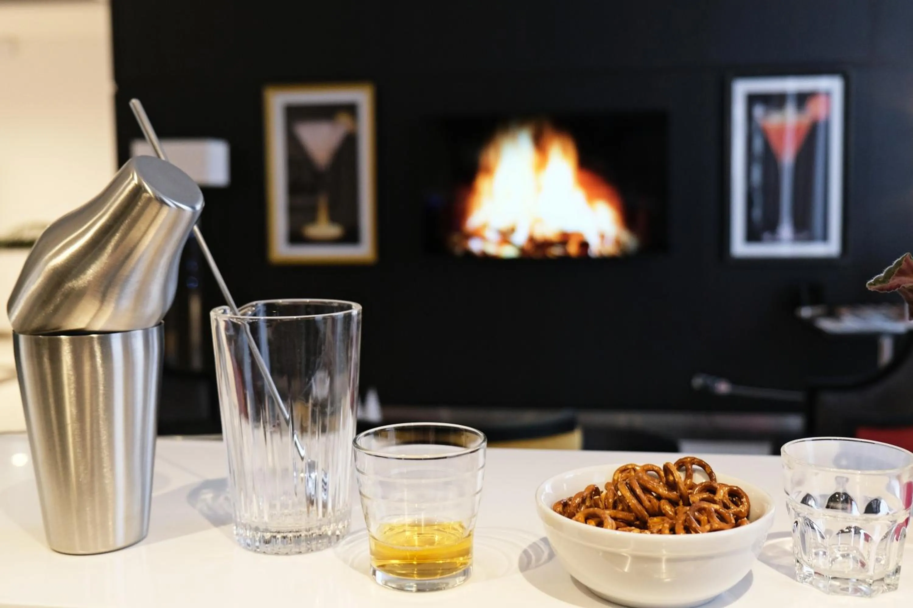 ZENAO MONTREUIL- Croix de Chavaux