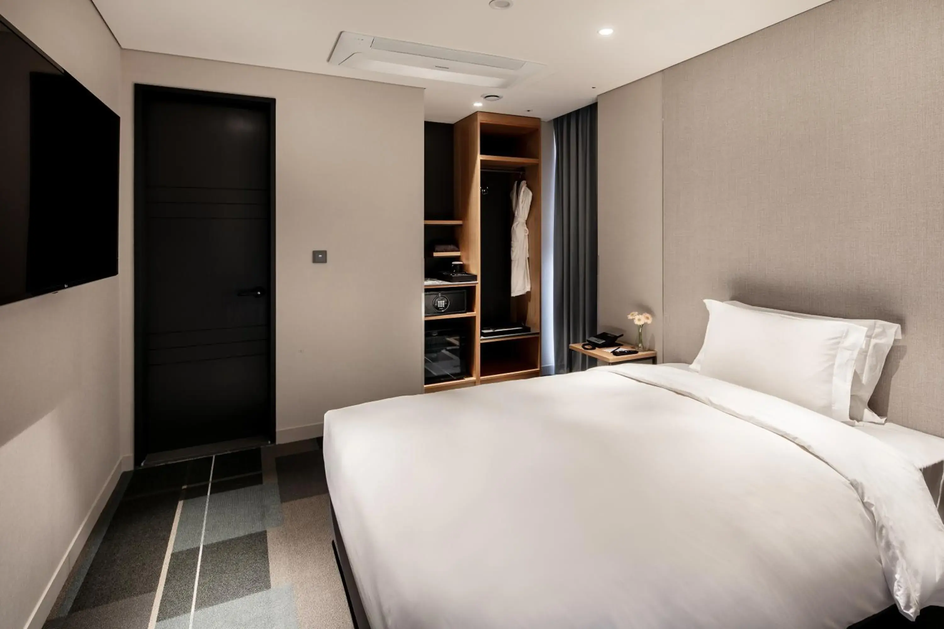 Standard Single Room(Small room - single occupancy - Room Located at the corner) in G3 Hotel Chungmuro Standard Single Room(Small room - single occupancy - Room Located at the corner) in G3 Hotel Chungmuro