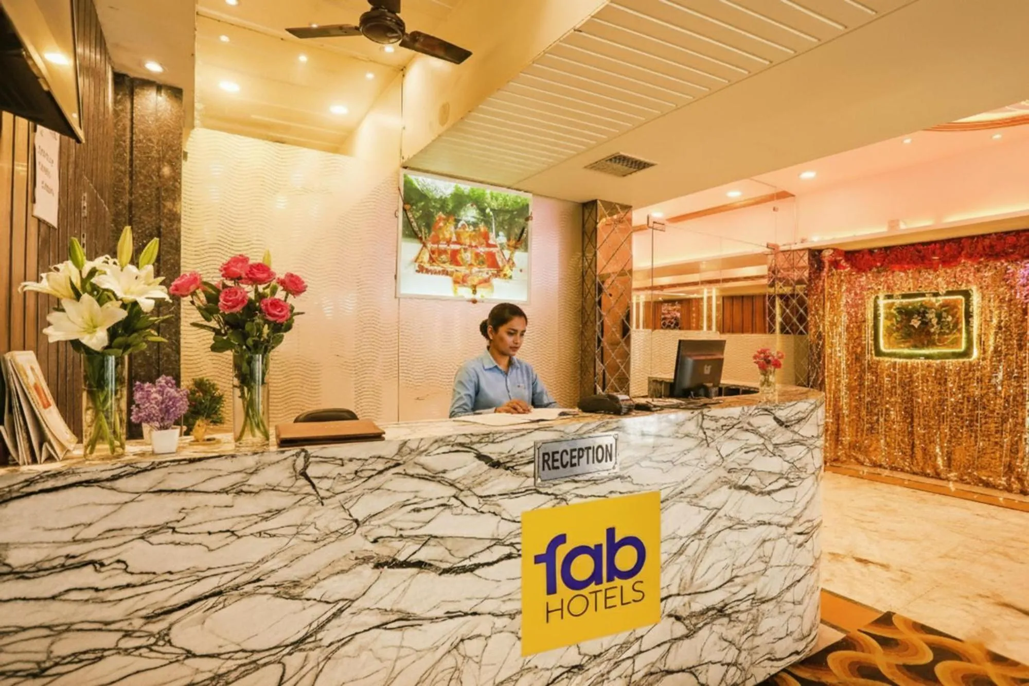 Lobby or reception in FabHotel Naman