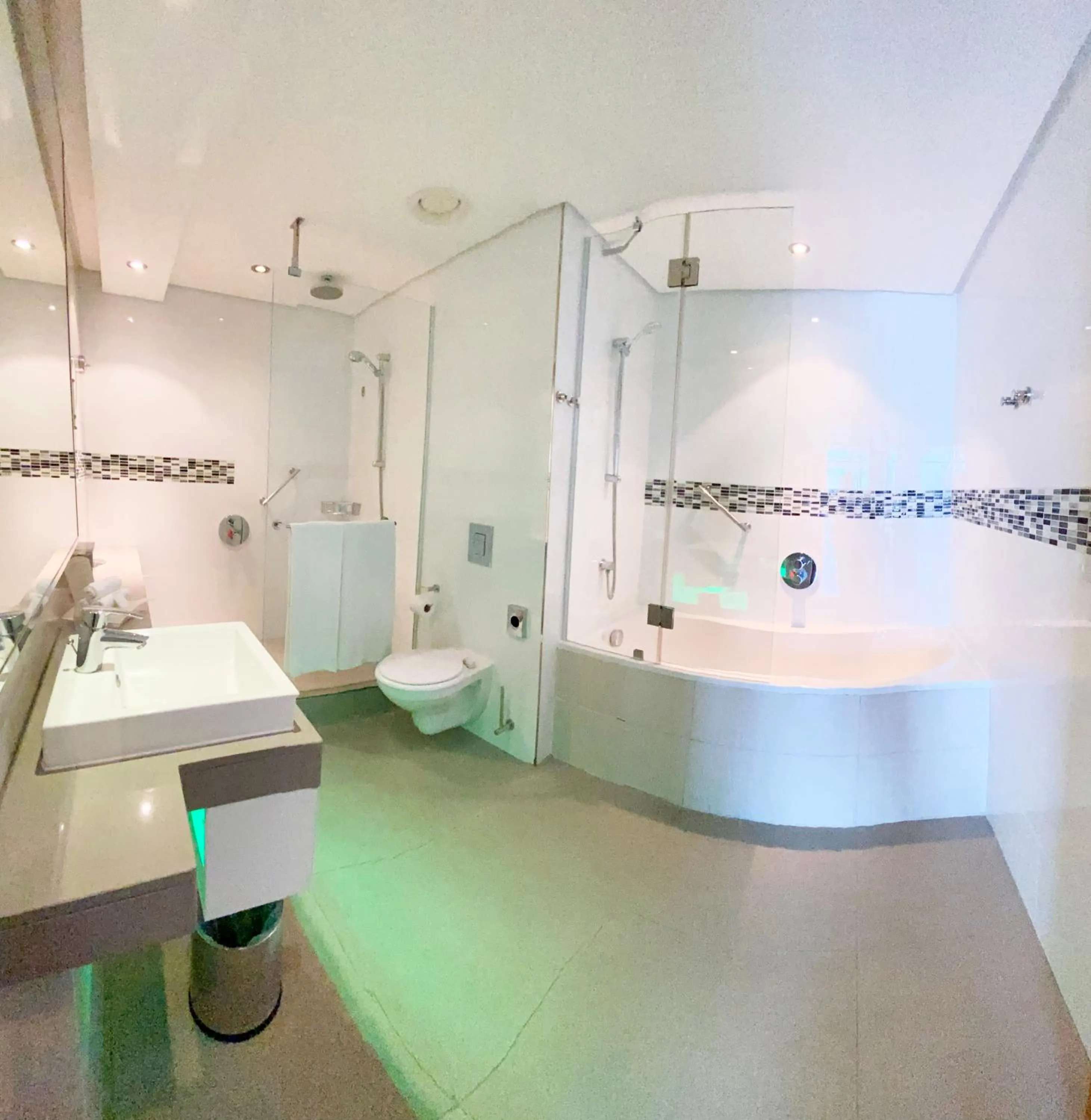 Bathroom in Holiday Inn Mauritius Mon Trésor by IHG