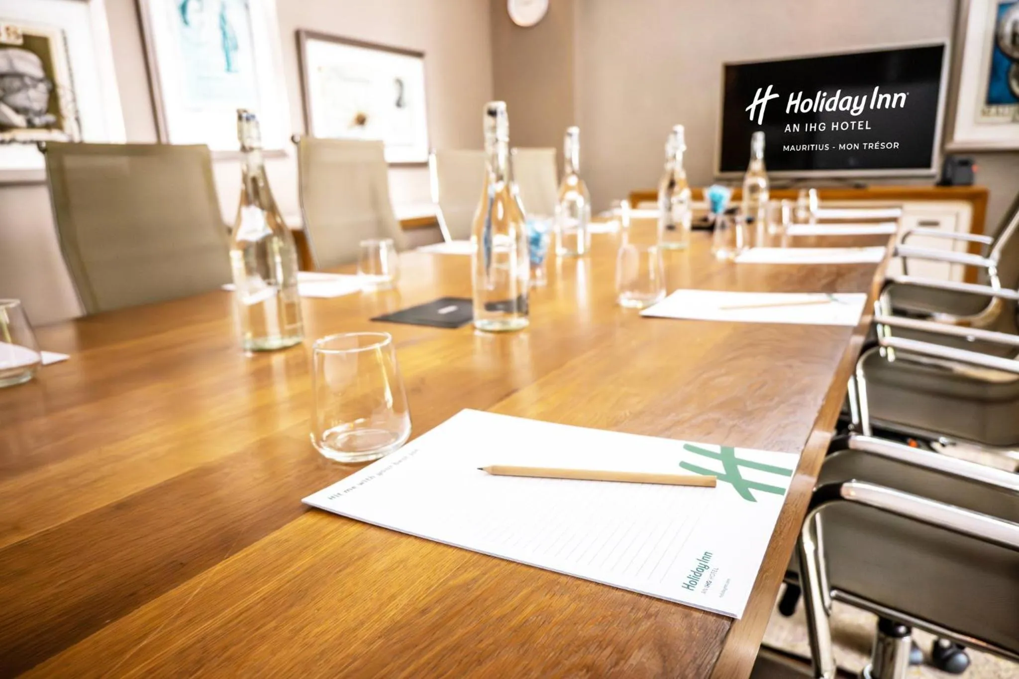 Meeting/conference room in Holiday Inn Mauritius Mon Trésor by IHG