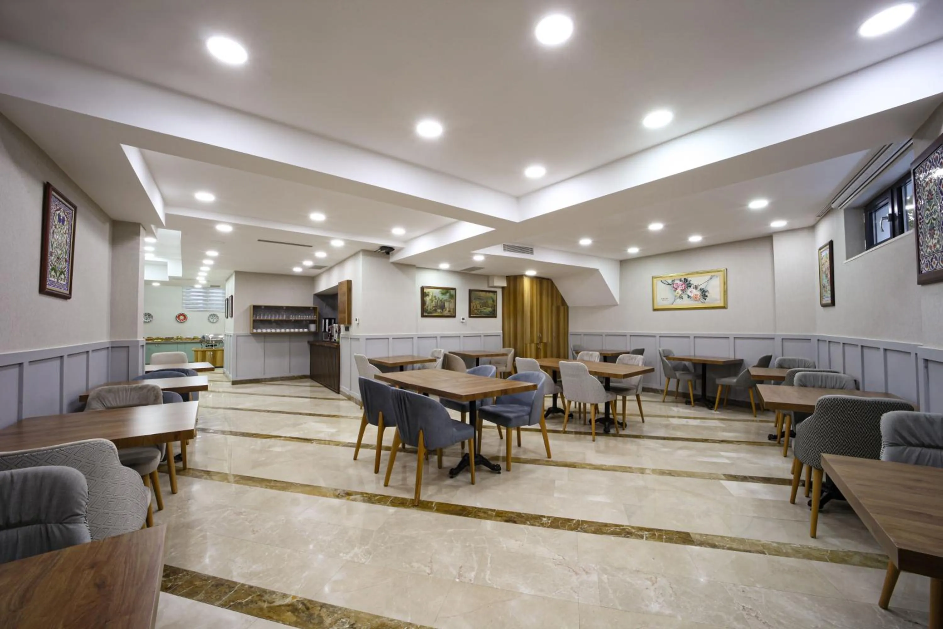 Restaurant/places to eat in Imagine Hotel-Special Category