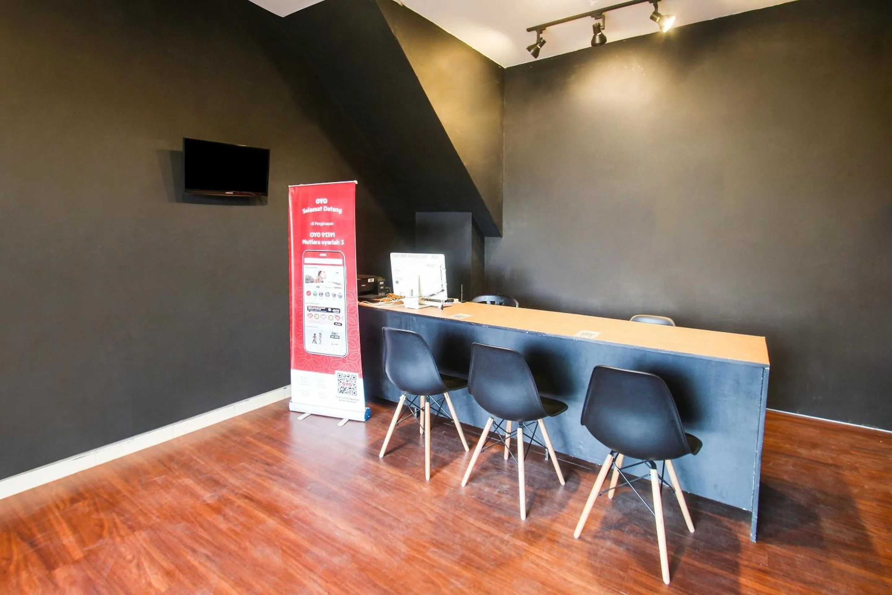 Lobby or reception in OYO 91391 Mutiara Syariah 3