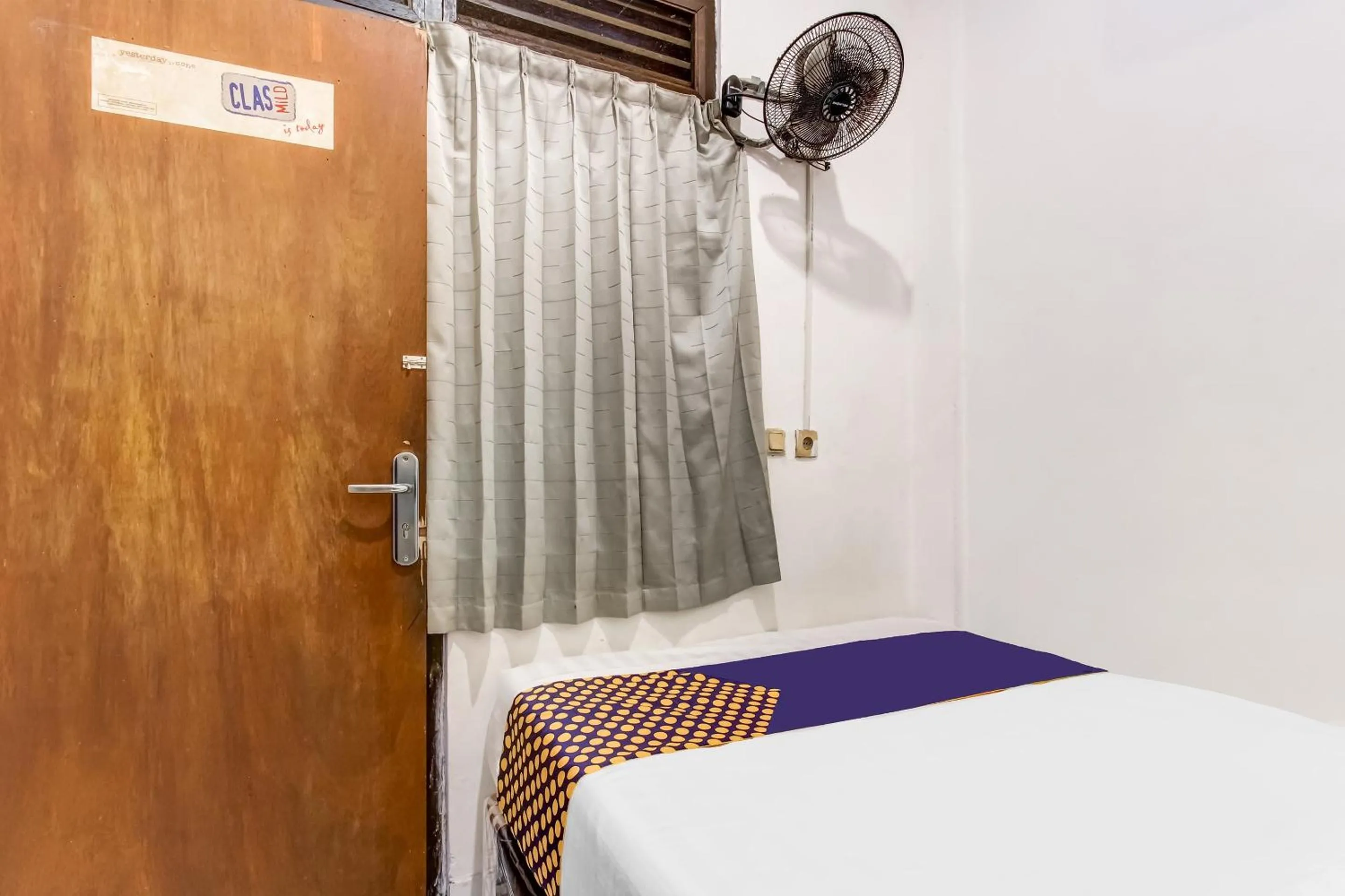 Bedroom, Bed in OYO Life 91374 Asia Stay Semarang Syariah