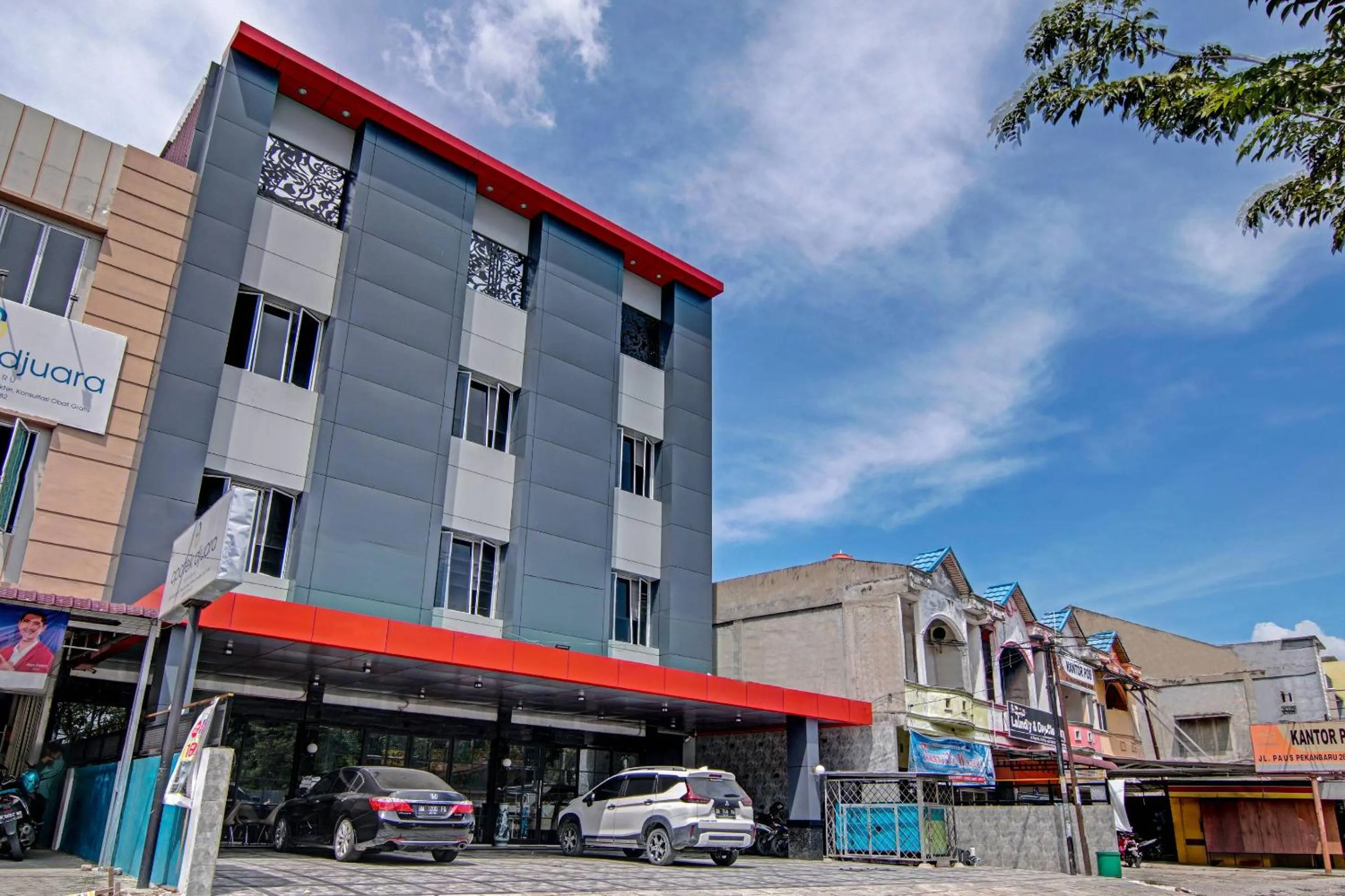 Facade/entrance in Collection O 91397 Tasqya Costel Syariah