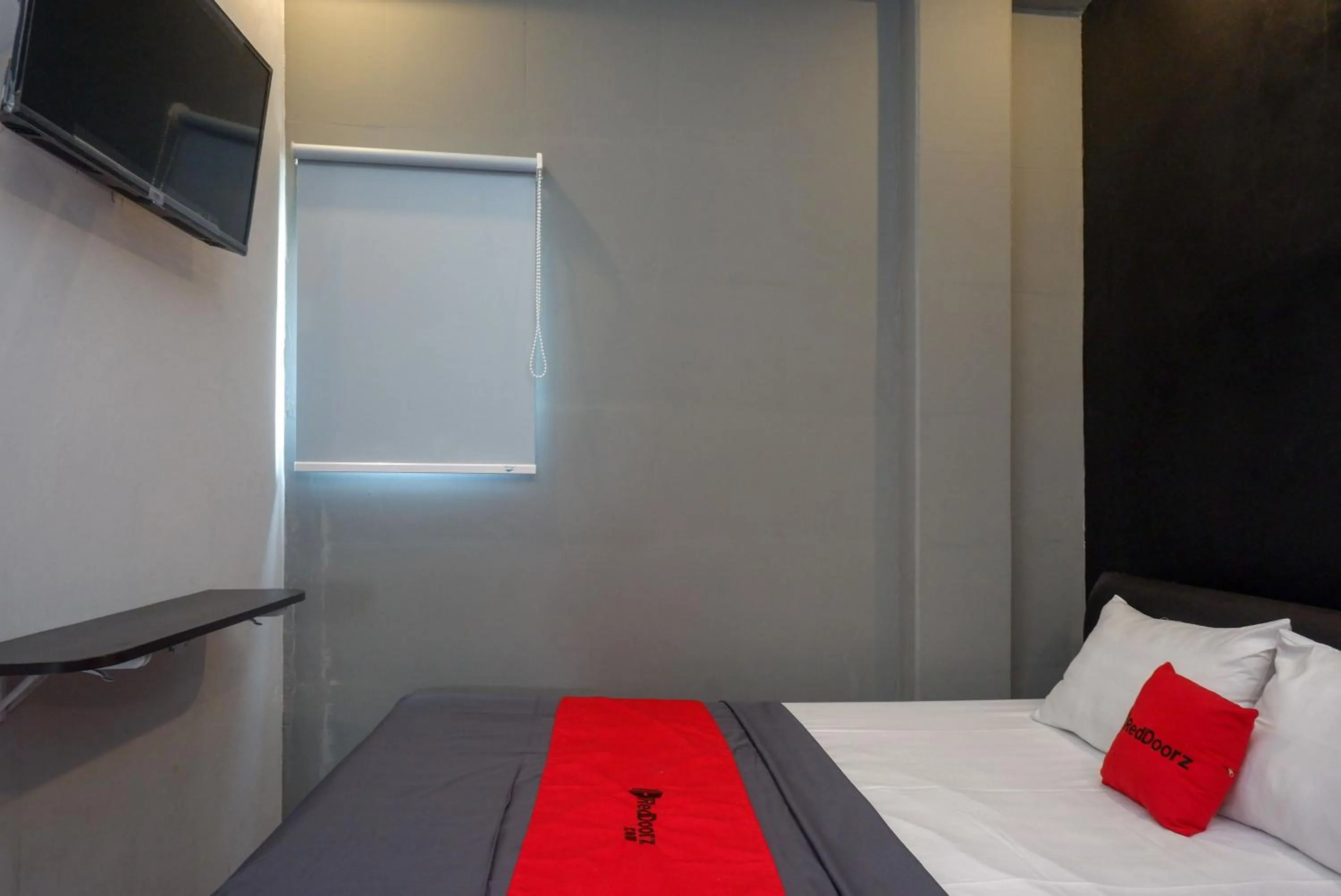 Bed in RedDoorz @ Jalan Raya Baturaden 2