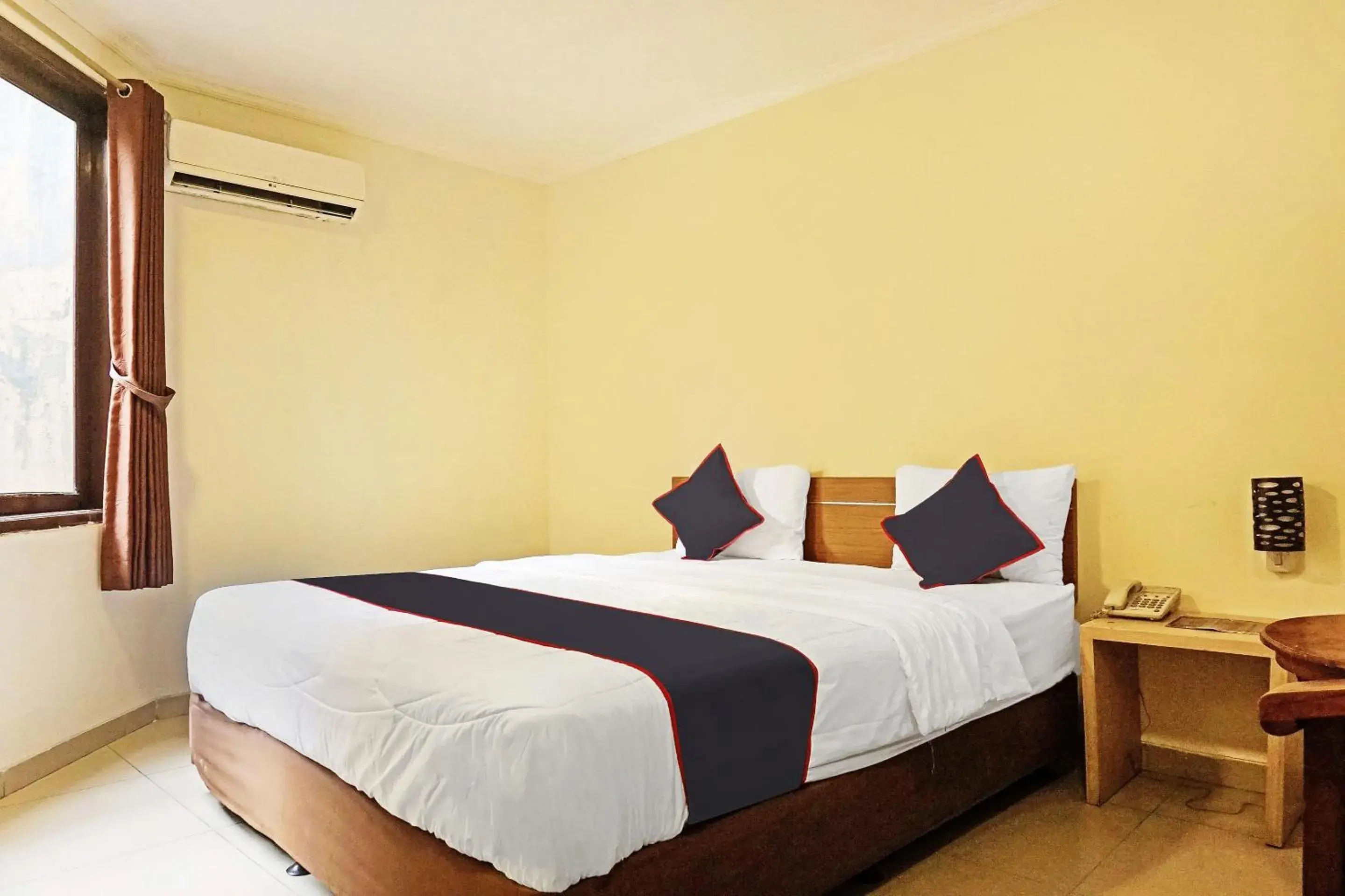 Deluxe Double Room in Collection O 91409 Hotel Fiducia Otista 153 - 157 Deluxe Double Room in Collection O 91409 Hotel Fiducia Otista 153 - 157