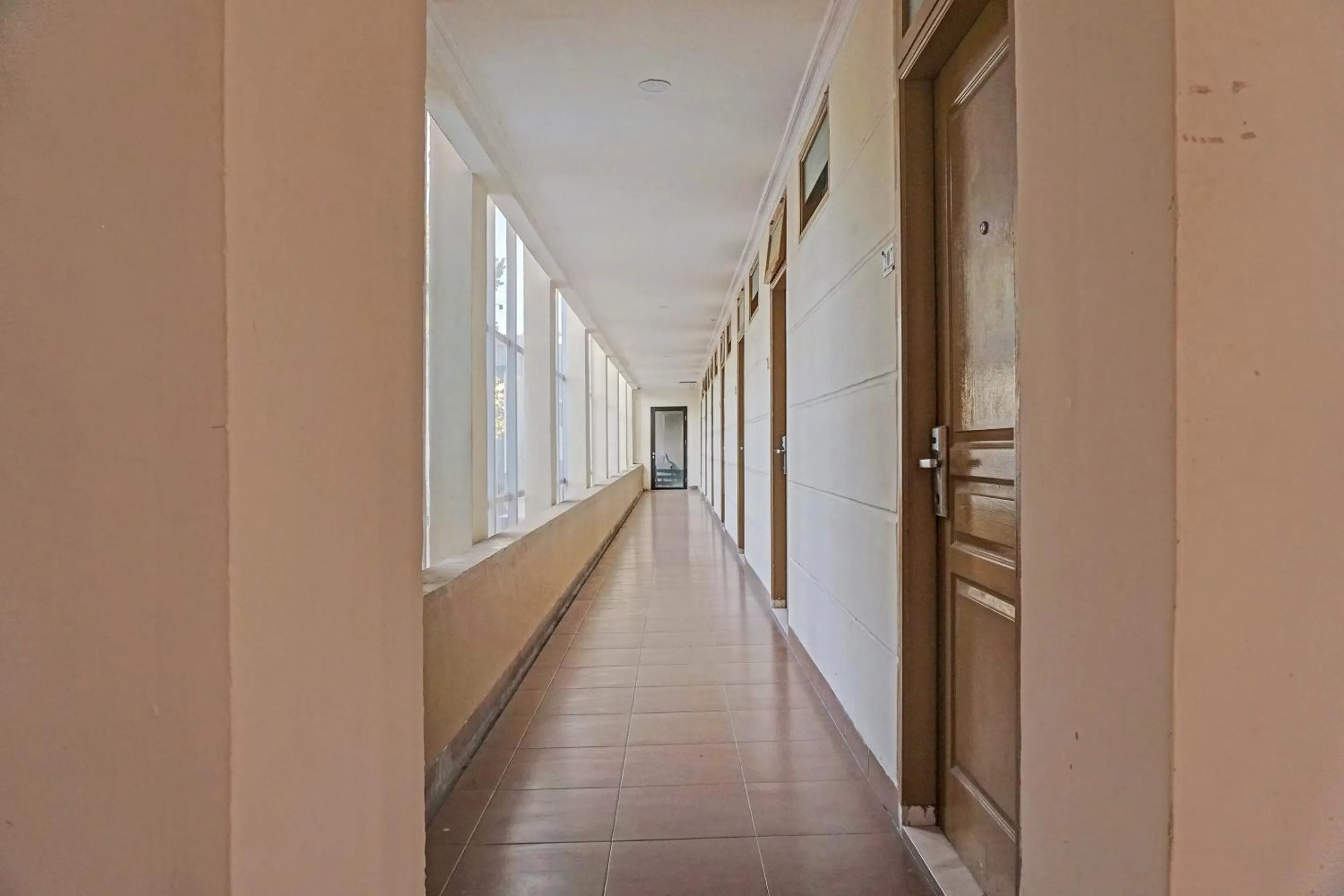 Lobby or reception in Collection O 91414 Hotel Marina Beach