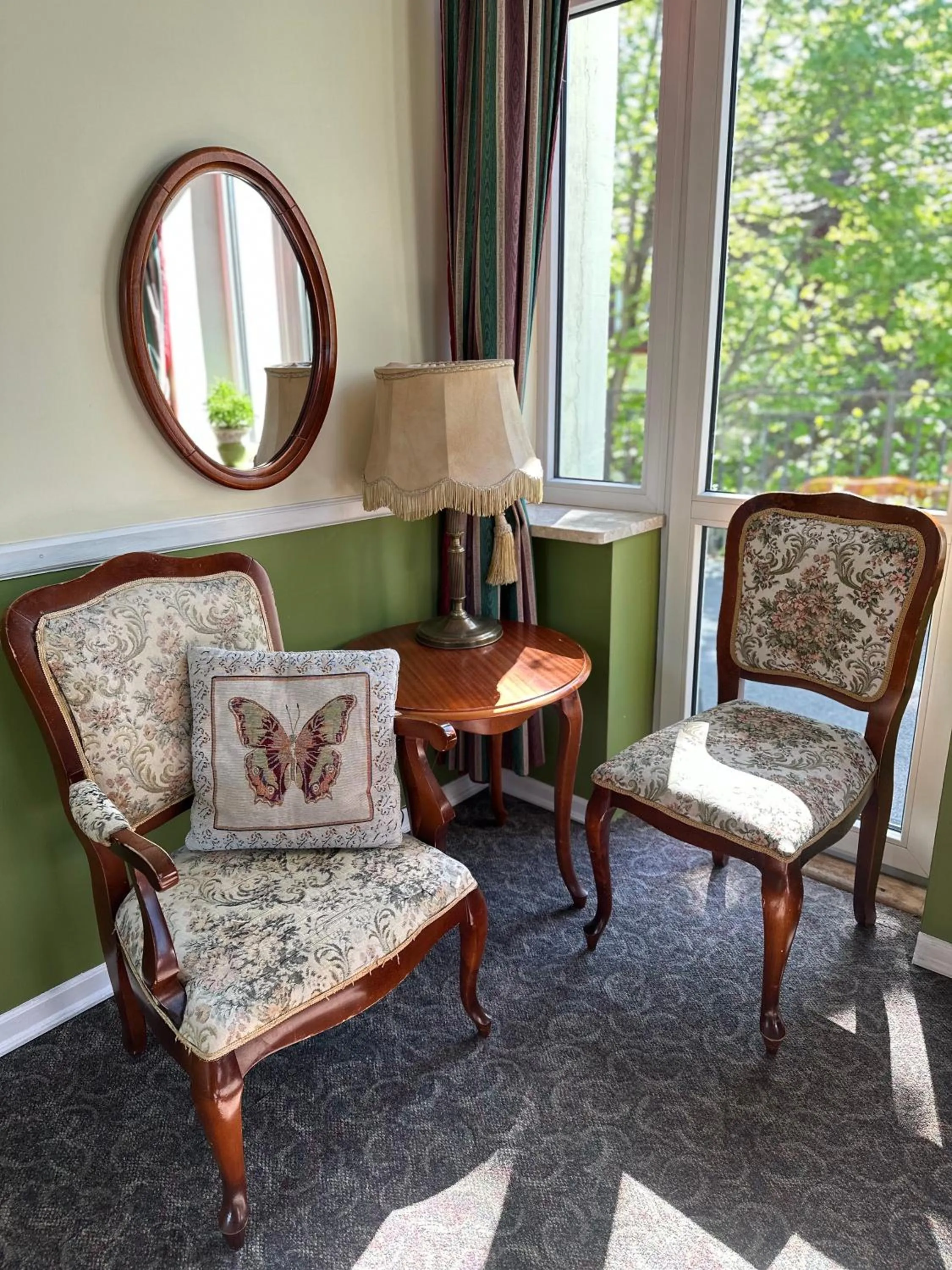 Seating area in Tuberoza