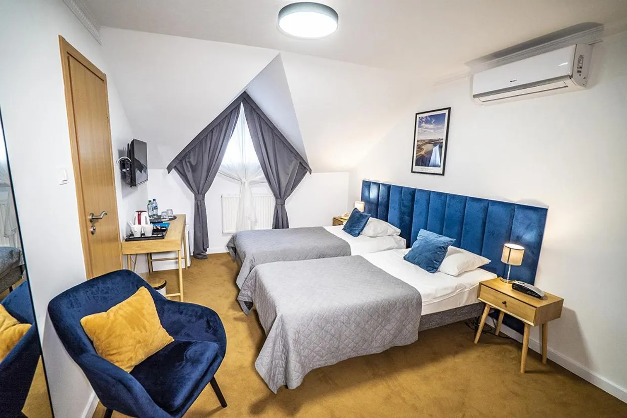 Bed in Hotel Ognisty Ptak